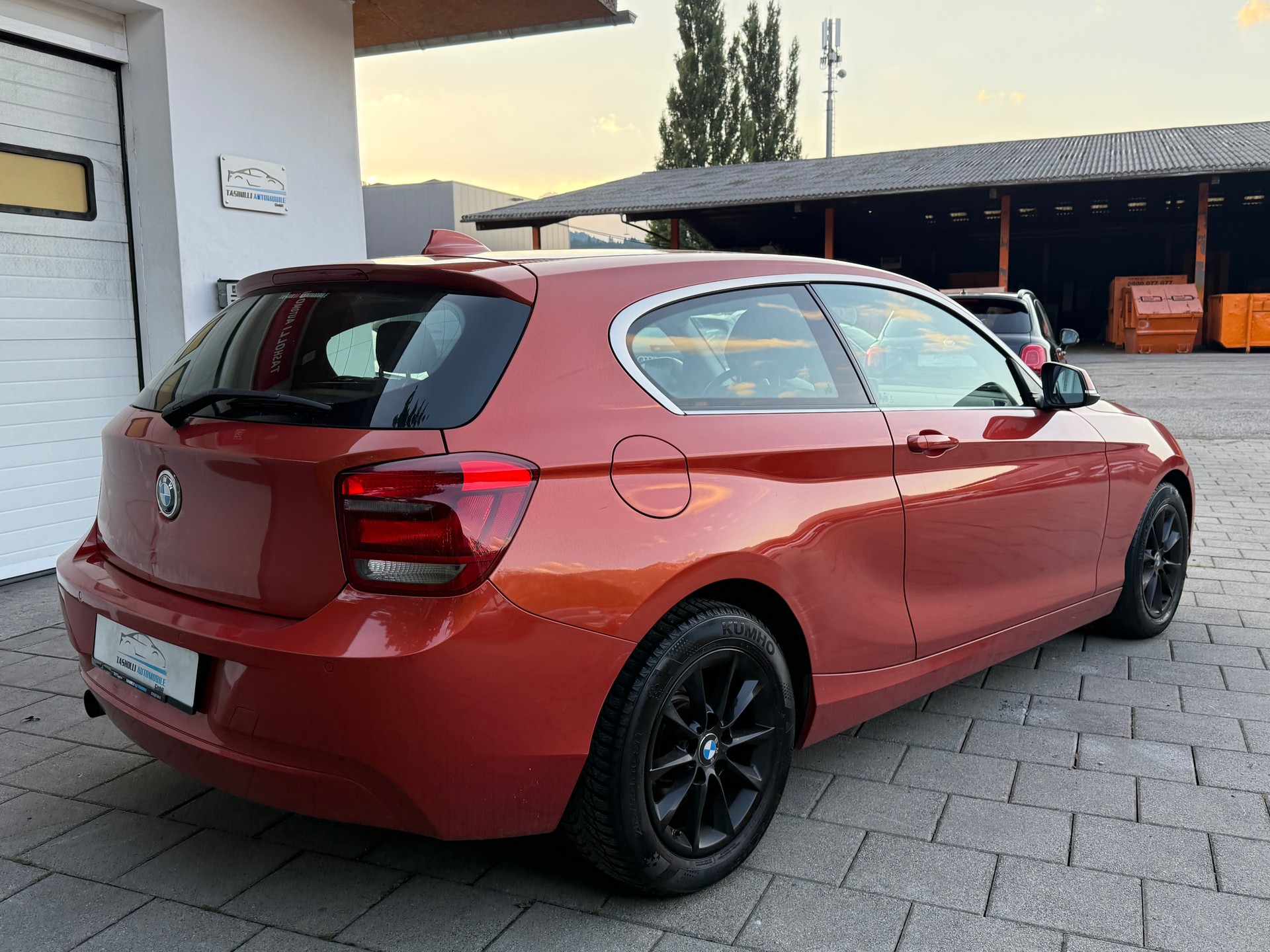 BMW 116i Sport Line-image-4