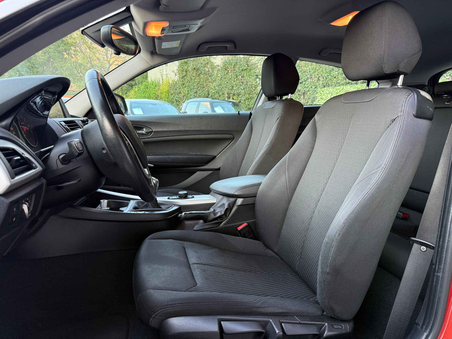BMW 116i Sport Line-image-10
