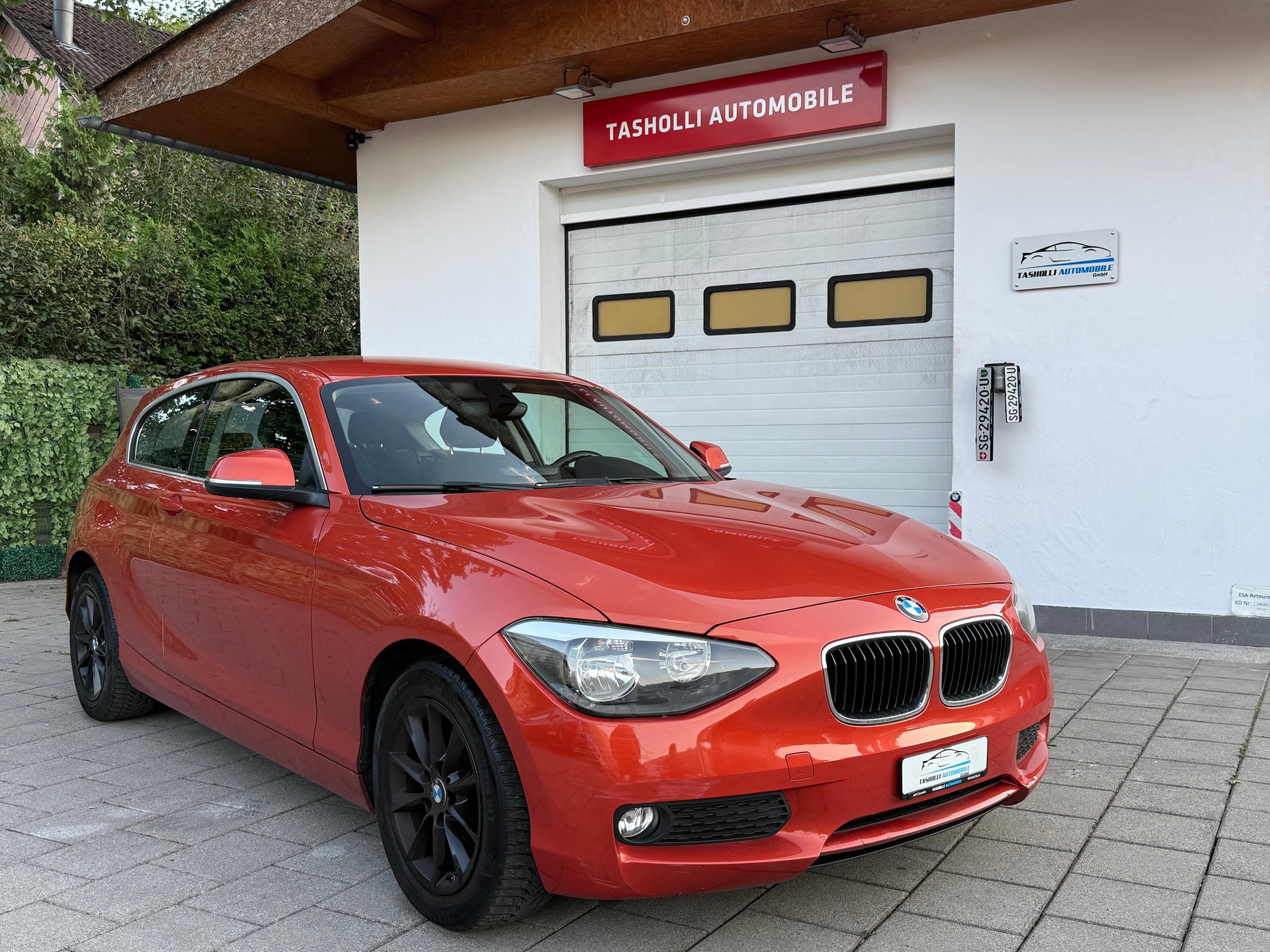 BMW 116i Sport Line-image-0