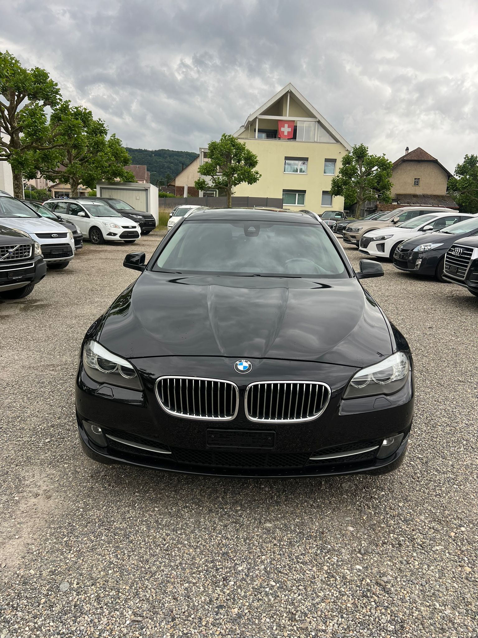 BMW 525d xDrive Touring Steptronic-image-1
