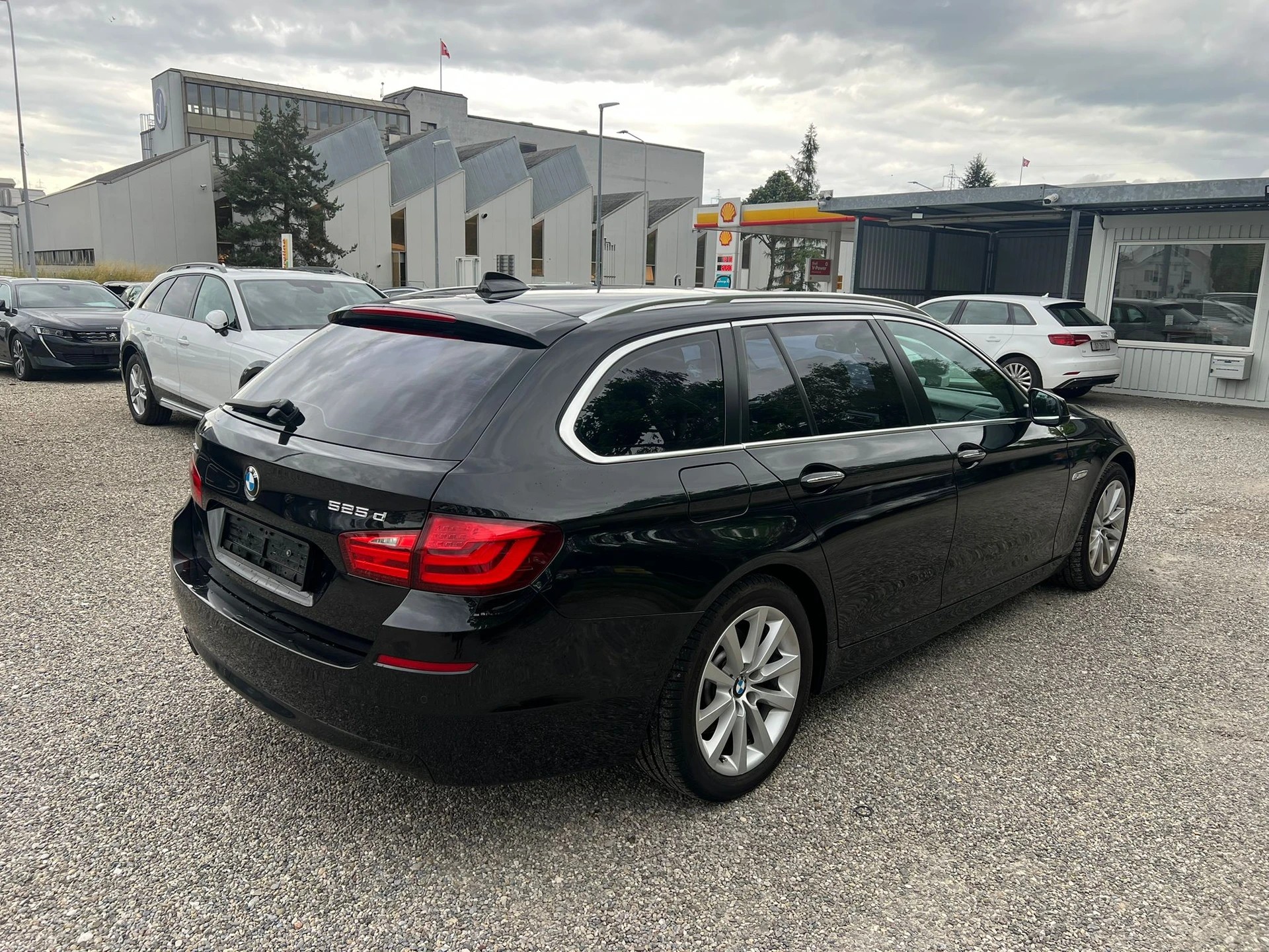 BMW 525d xDrive Touring Steptronic-image-3