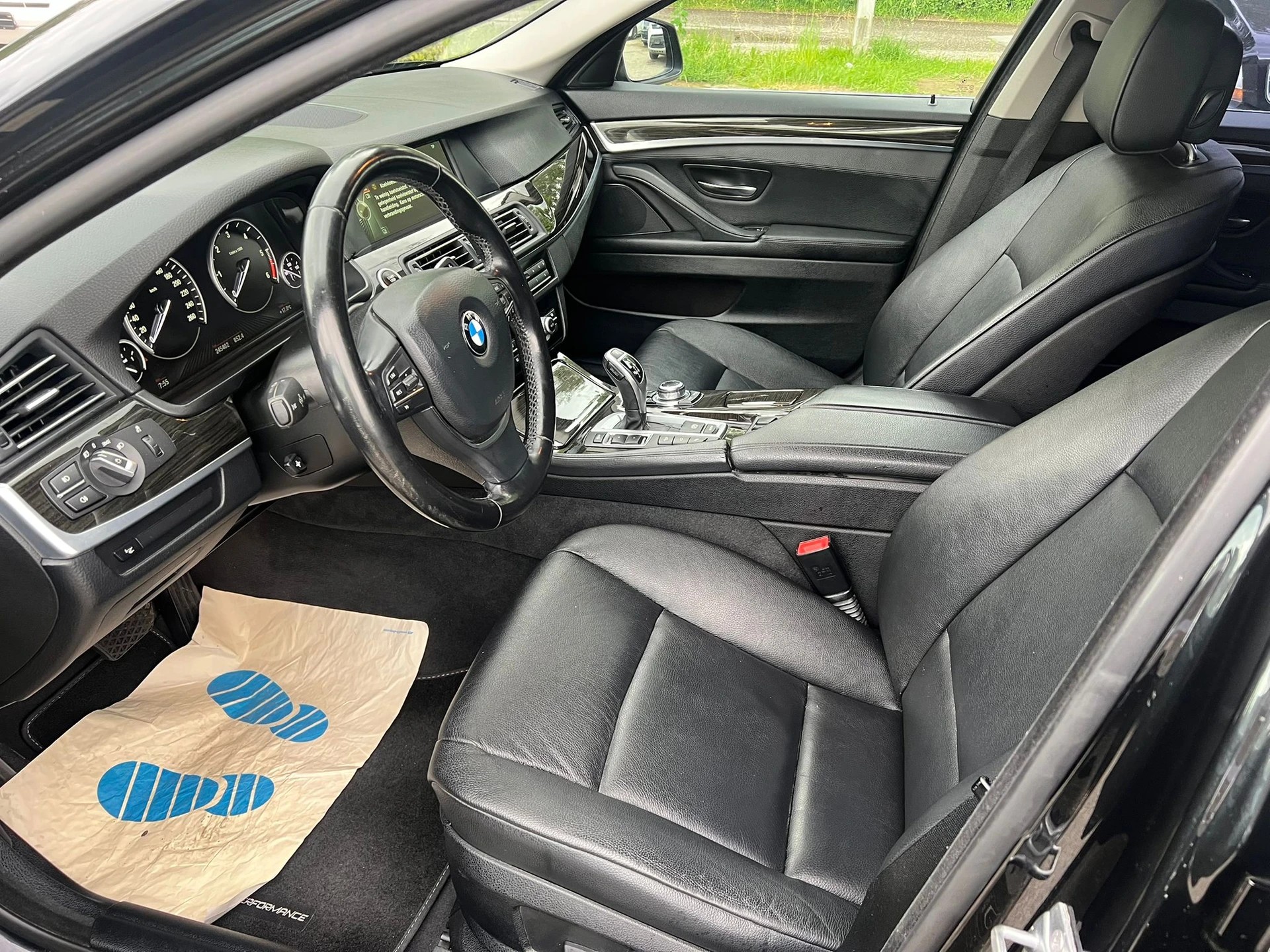 BMW 525d xDrive Touring Steptronic-image-6