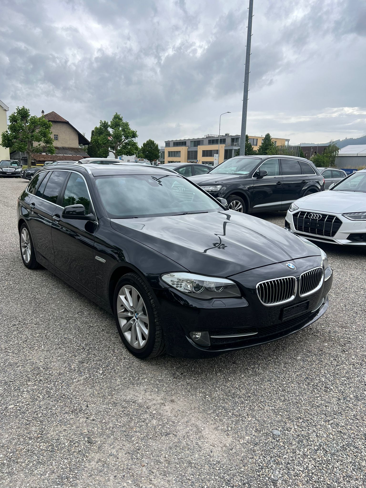 BMW 525d xDrive Touring Steptronic-image-2