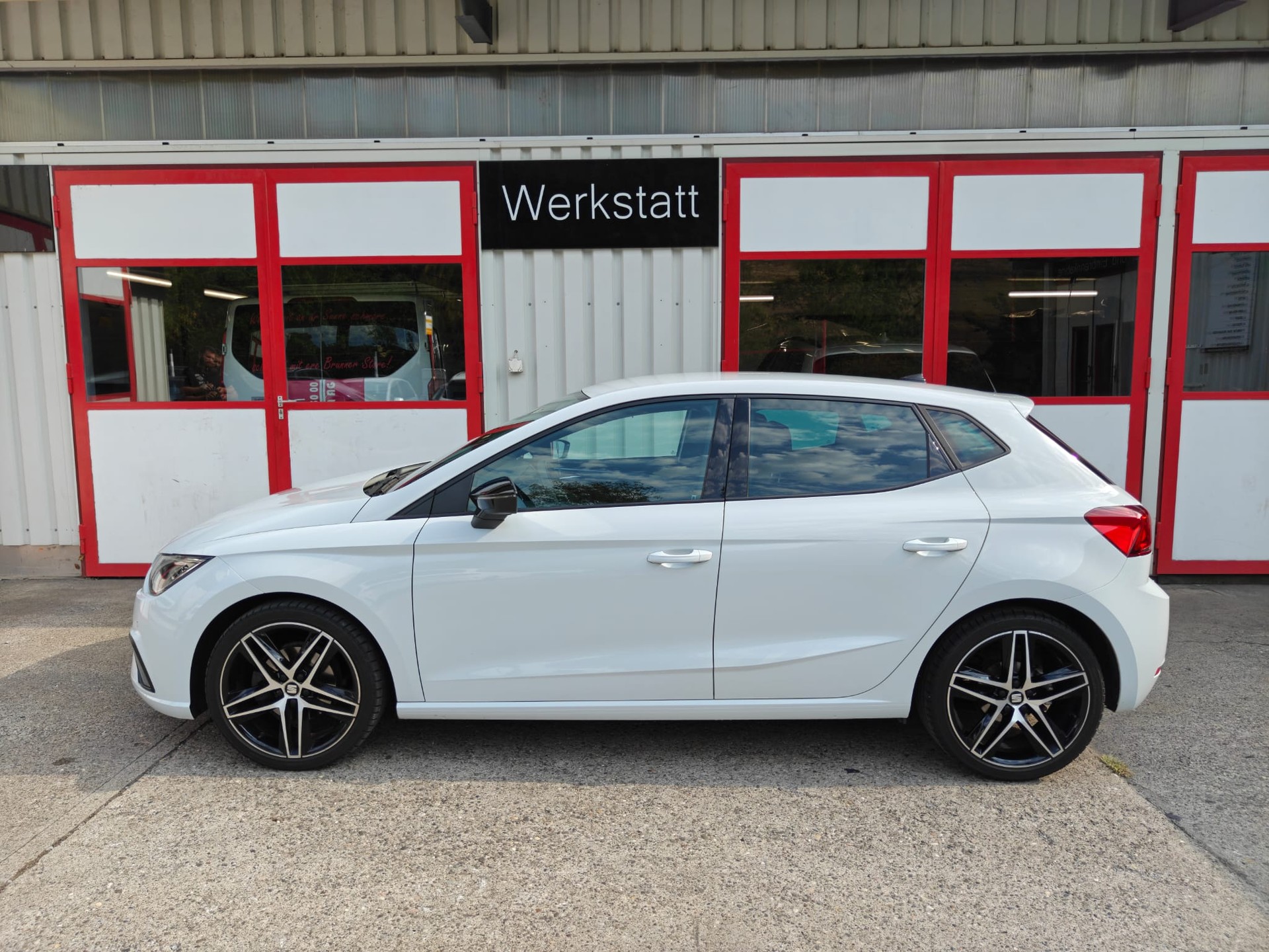 SEAT Ibiza 1.0 EcoTSI Style DSG-image-2