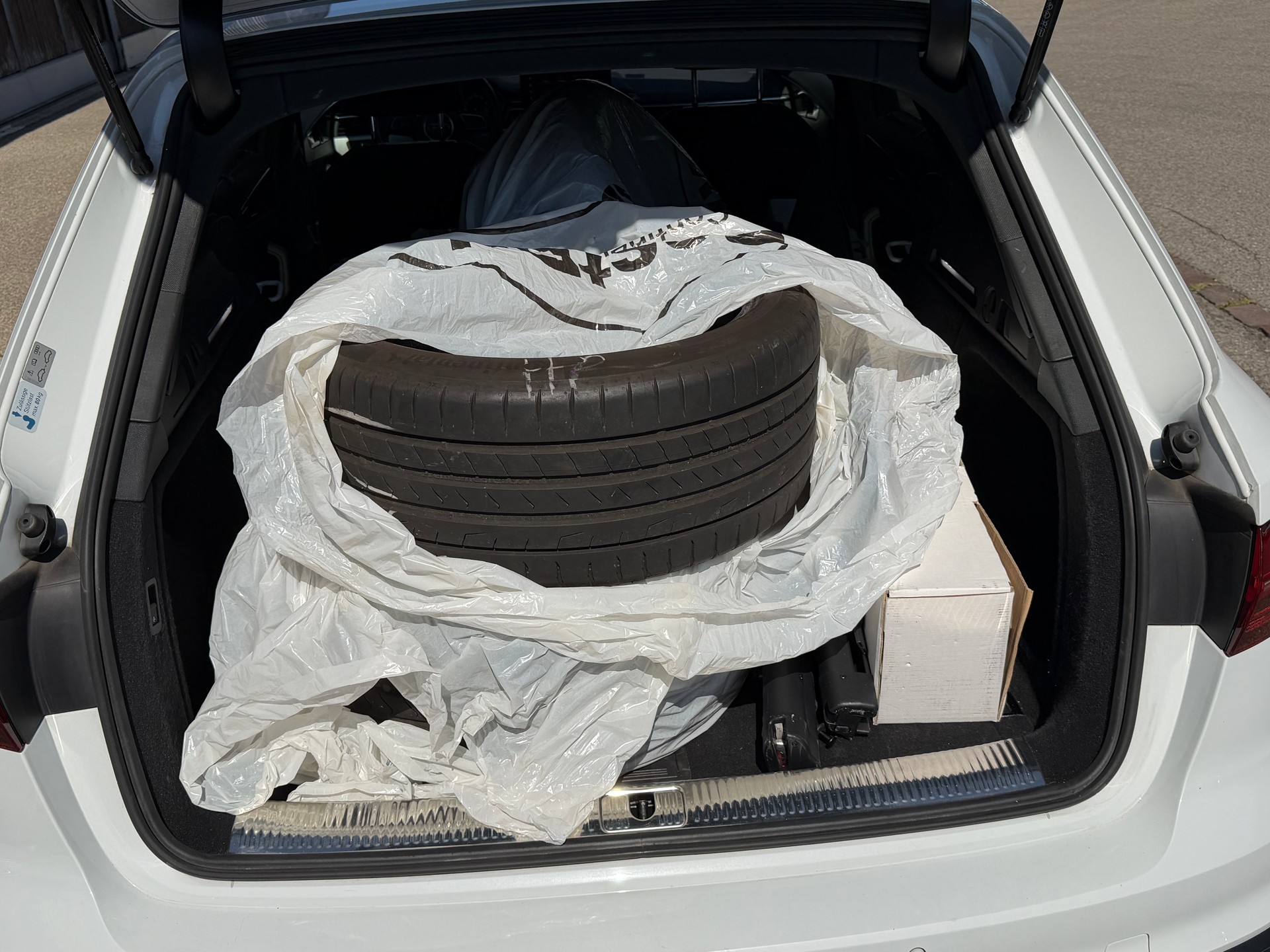 AUDI A4 Avant 35 TDI advanced Attraction S-tronic-image-10