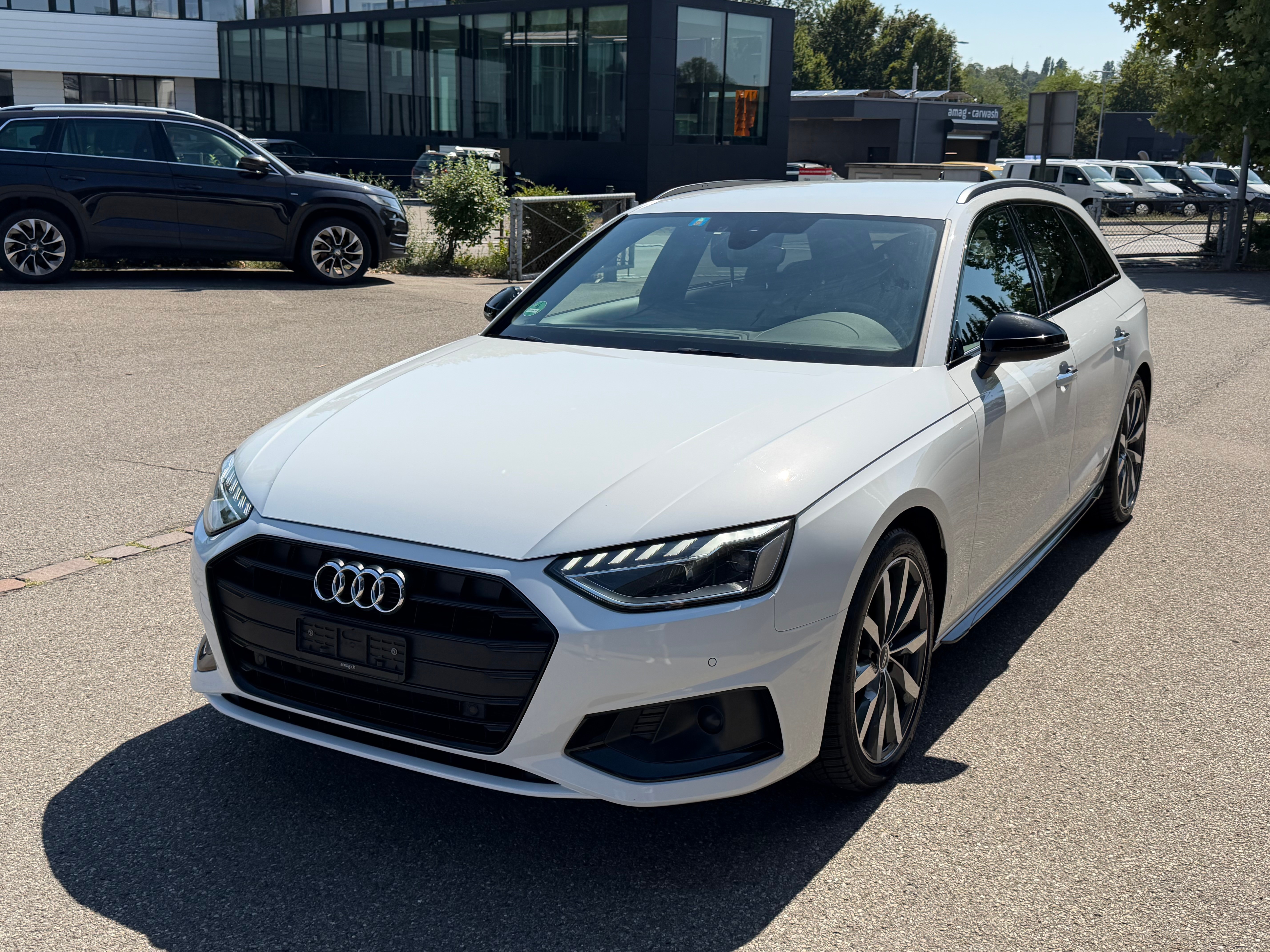 Car photo