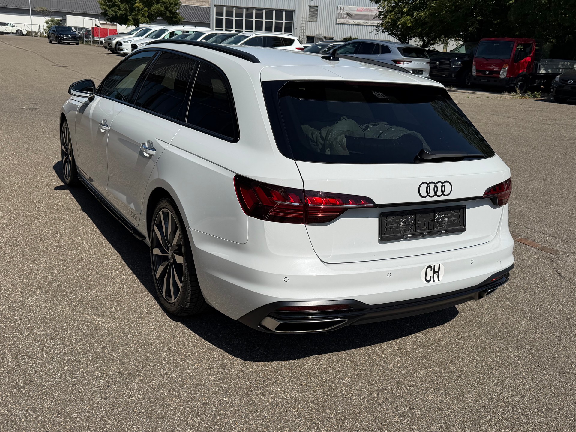 AUDI A4 Avant 35 TDI advanced Attraction S-tronic-image-5