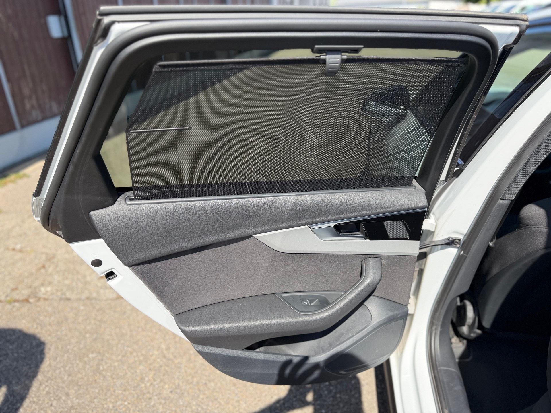 AUDI A4 Avant 35 TDI advanced Attraction S-tronic-image-13