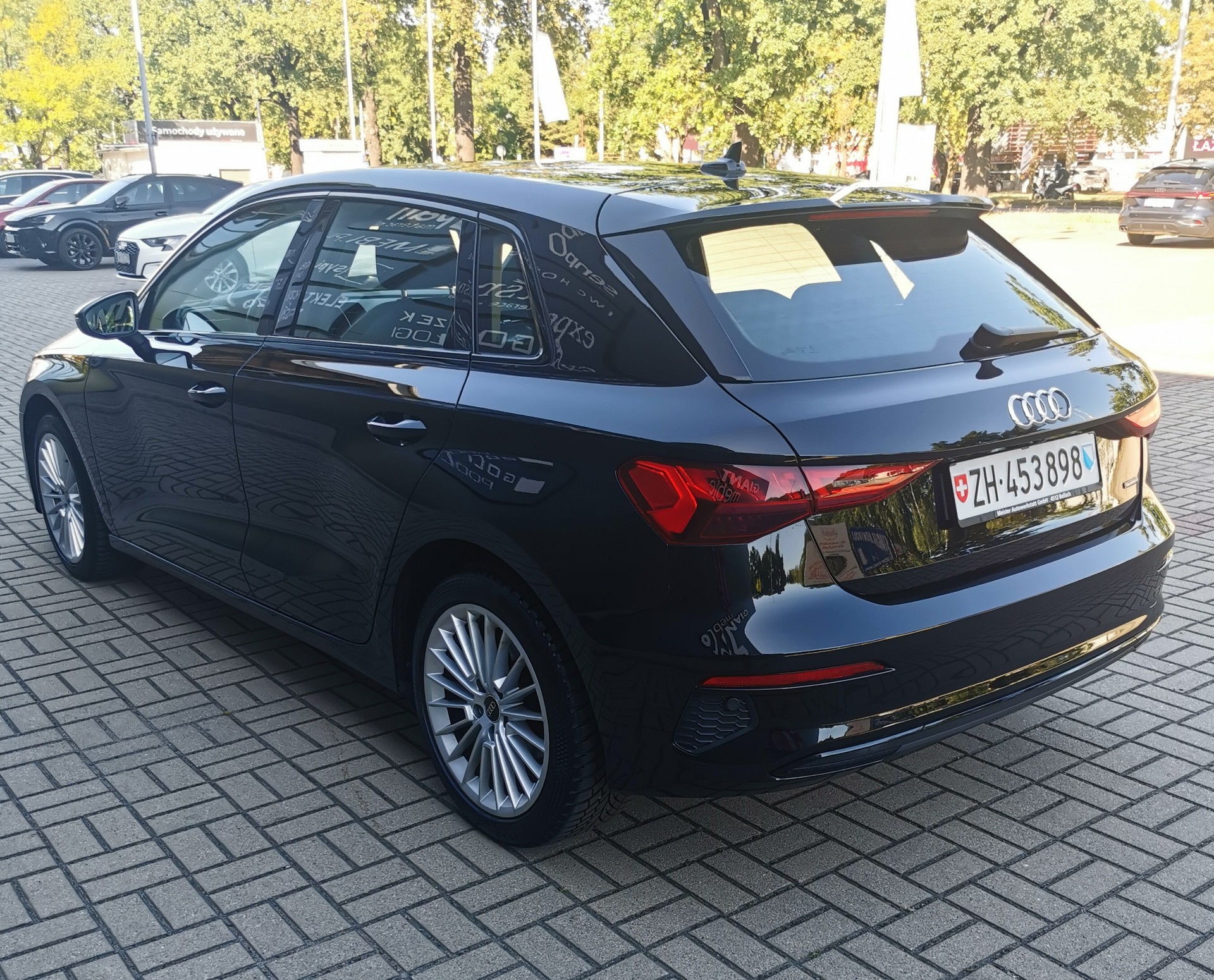 AUDI 2.0 40 TFSI Advanced quattro S-Tronic-image-5