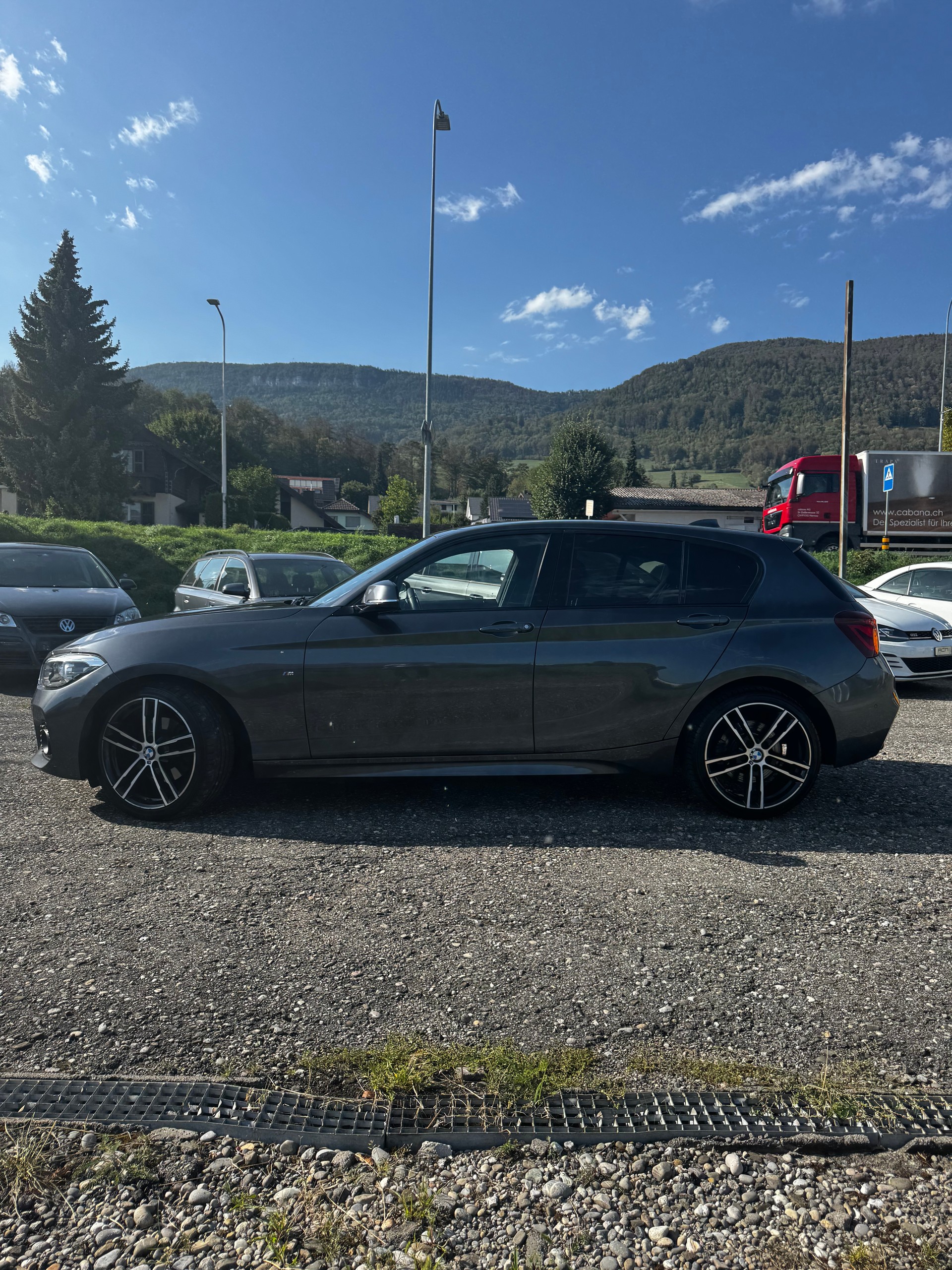 BMW 120d xDrive SAG (FACELIFT und FIXPREIS)-image-2