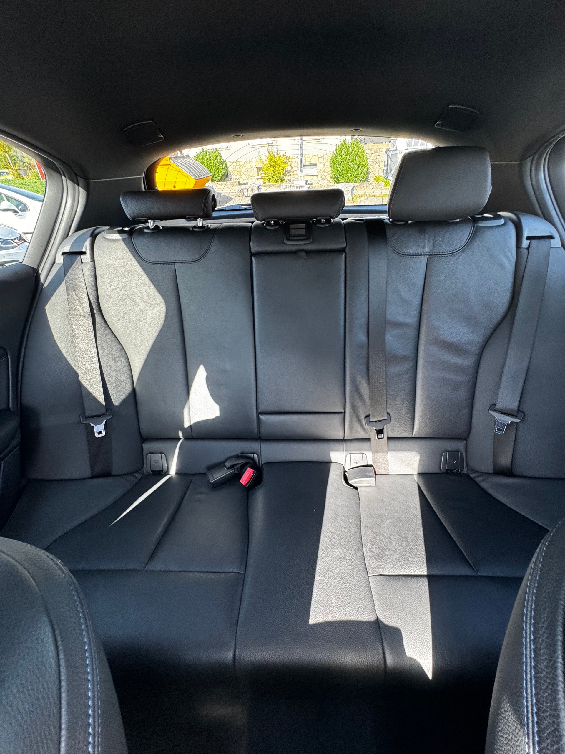 BMW 120d xDrive SAG (FACELIFT und FIXPREIS)-image-8