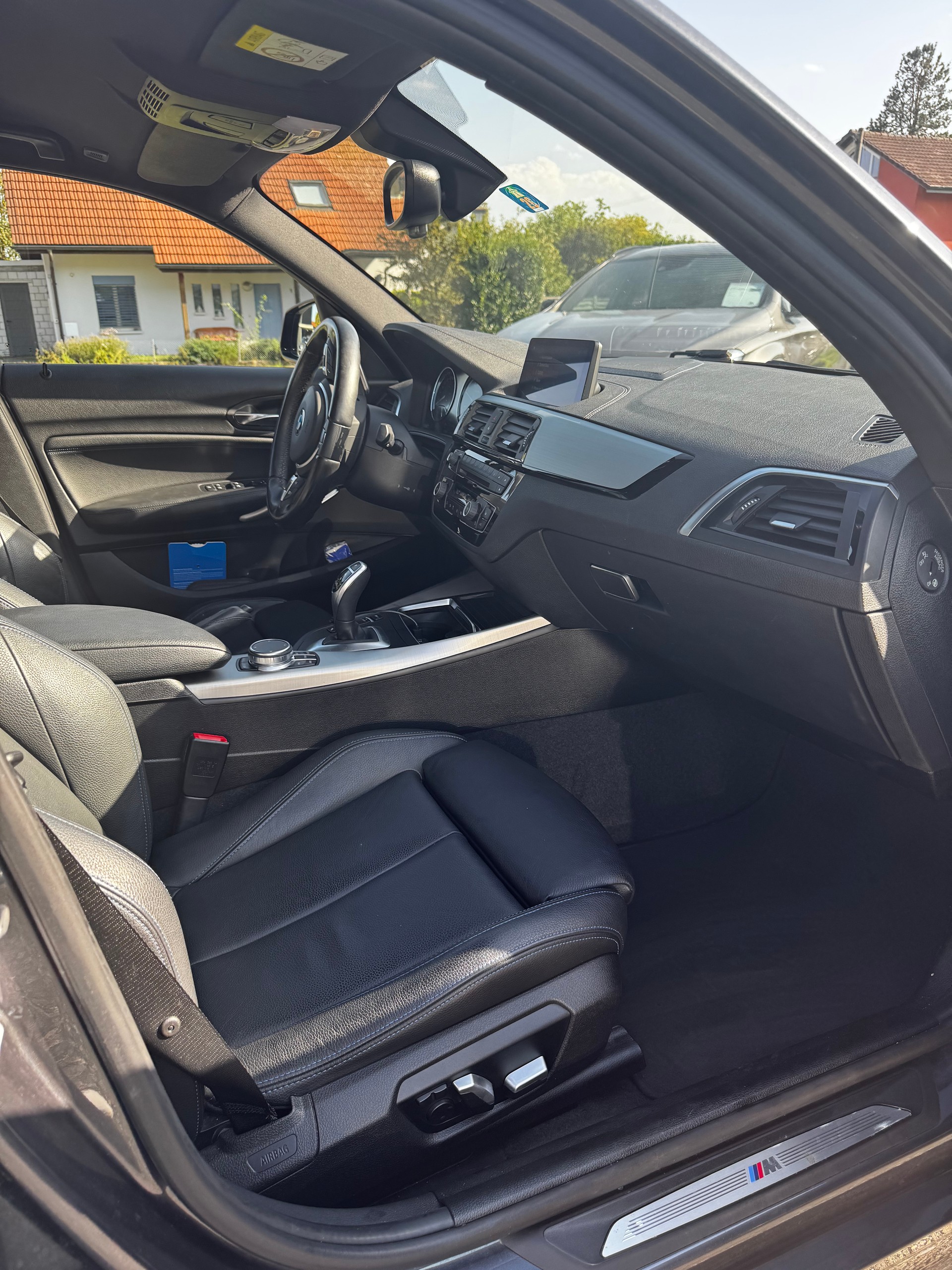 BMW 120d xDrive SAG (FACELIFT und FIXPREIS)-image-9