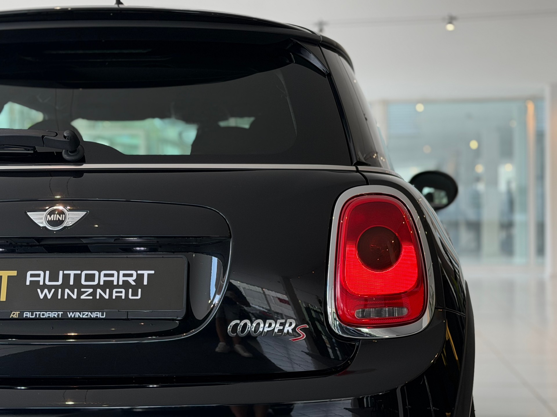 MINI Cooper S JCW Steptronic **Frisch ab MFK & Service**-image-22