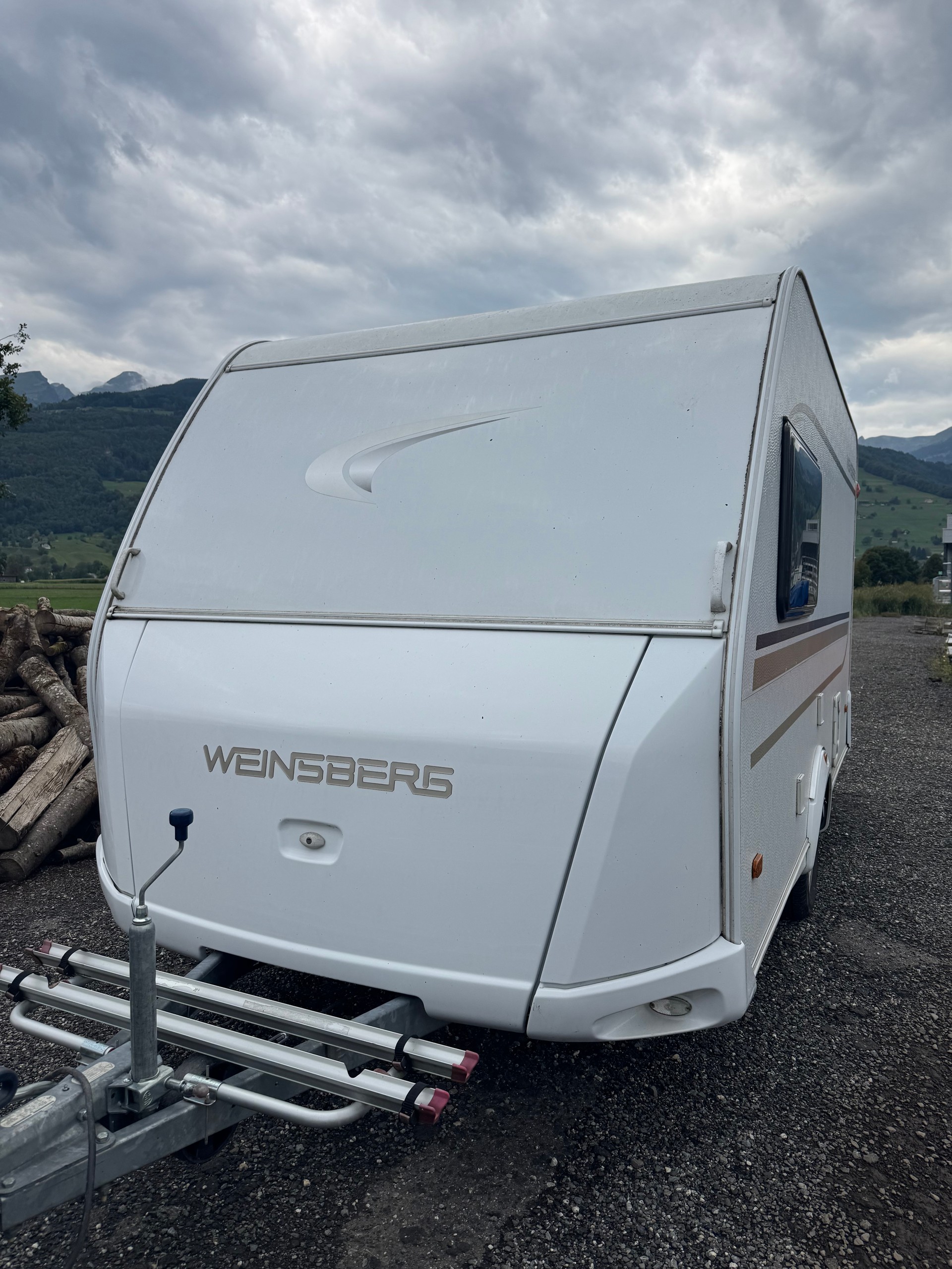 WEINSBERG Cara One 400 Kajüte Stockbett - 900 kg Leergewicht -Garage --image-3