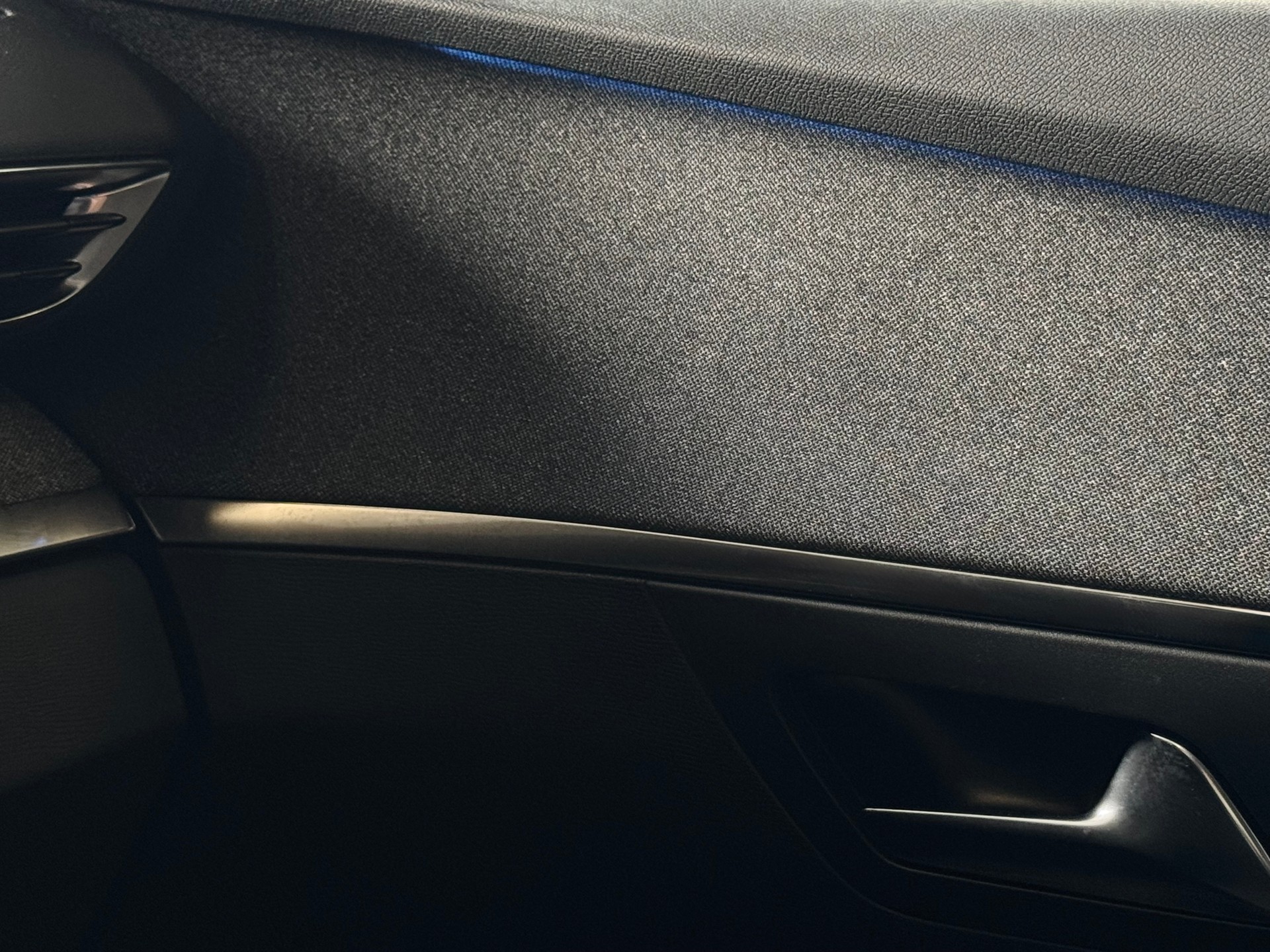 PEUGEOT 3008 1.5 BlueHDi Allure EAT-image-20