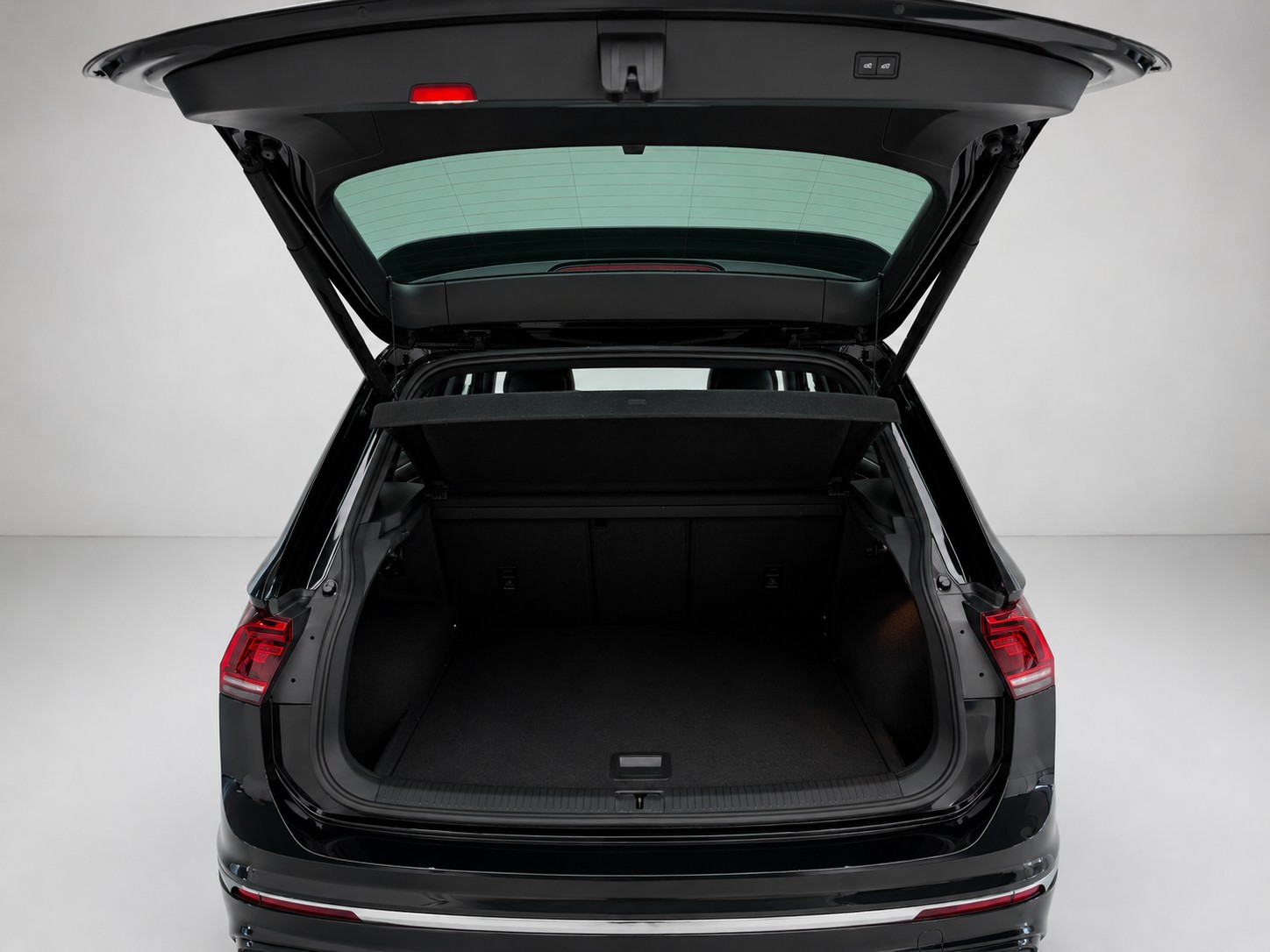 VW Tiguan 2.0TSI R-Line 4Motion (CH)-image-13