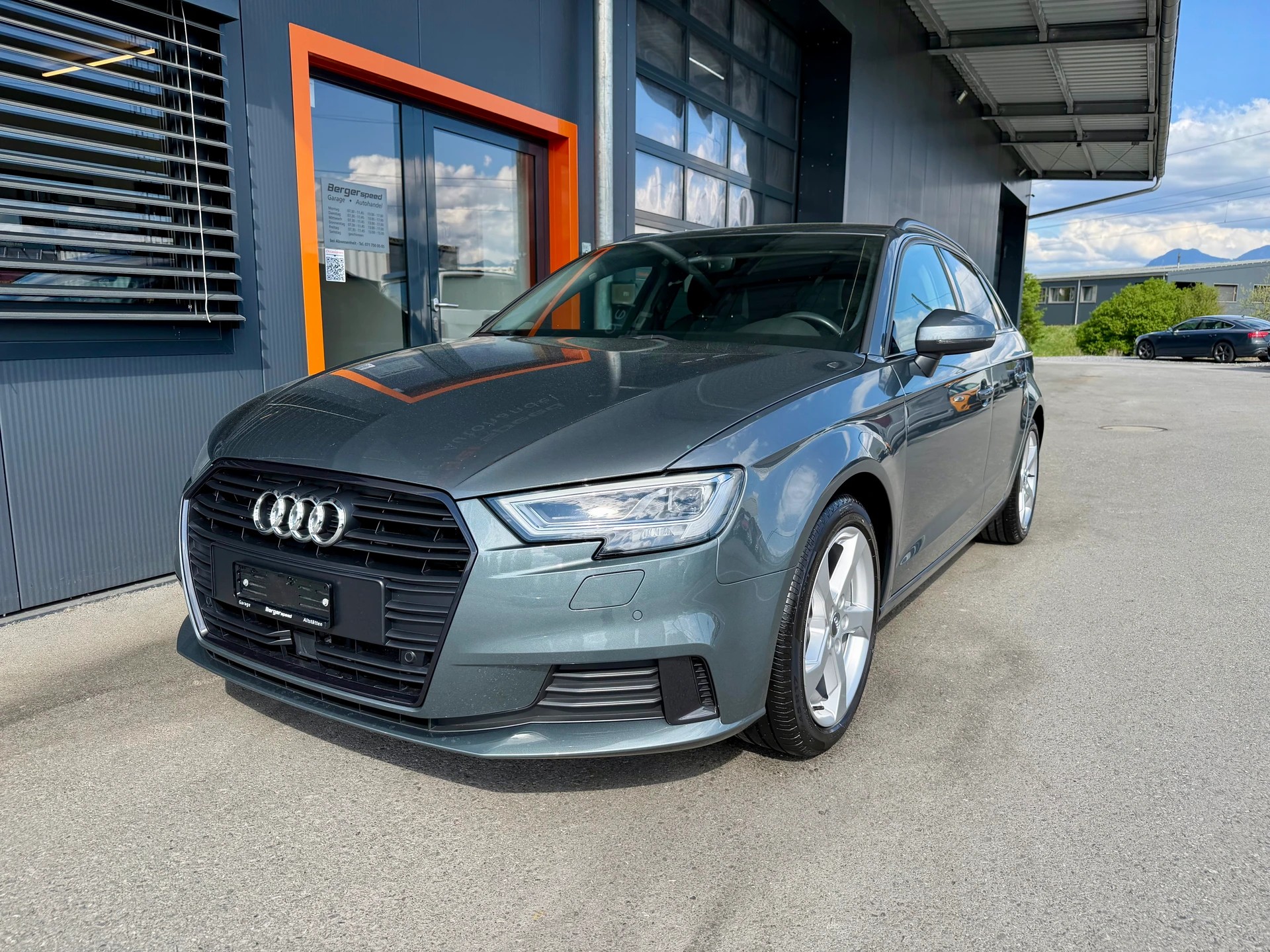 AUDI A3 Sportback 35 TDI Sport S-tronic-image-3
