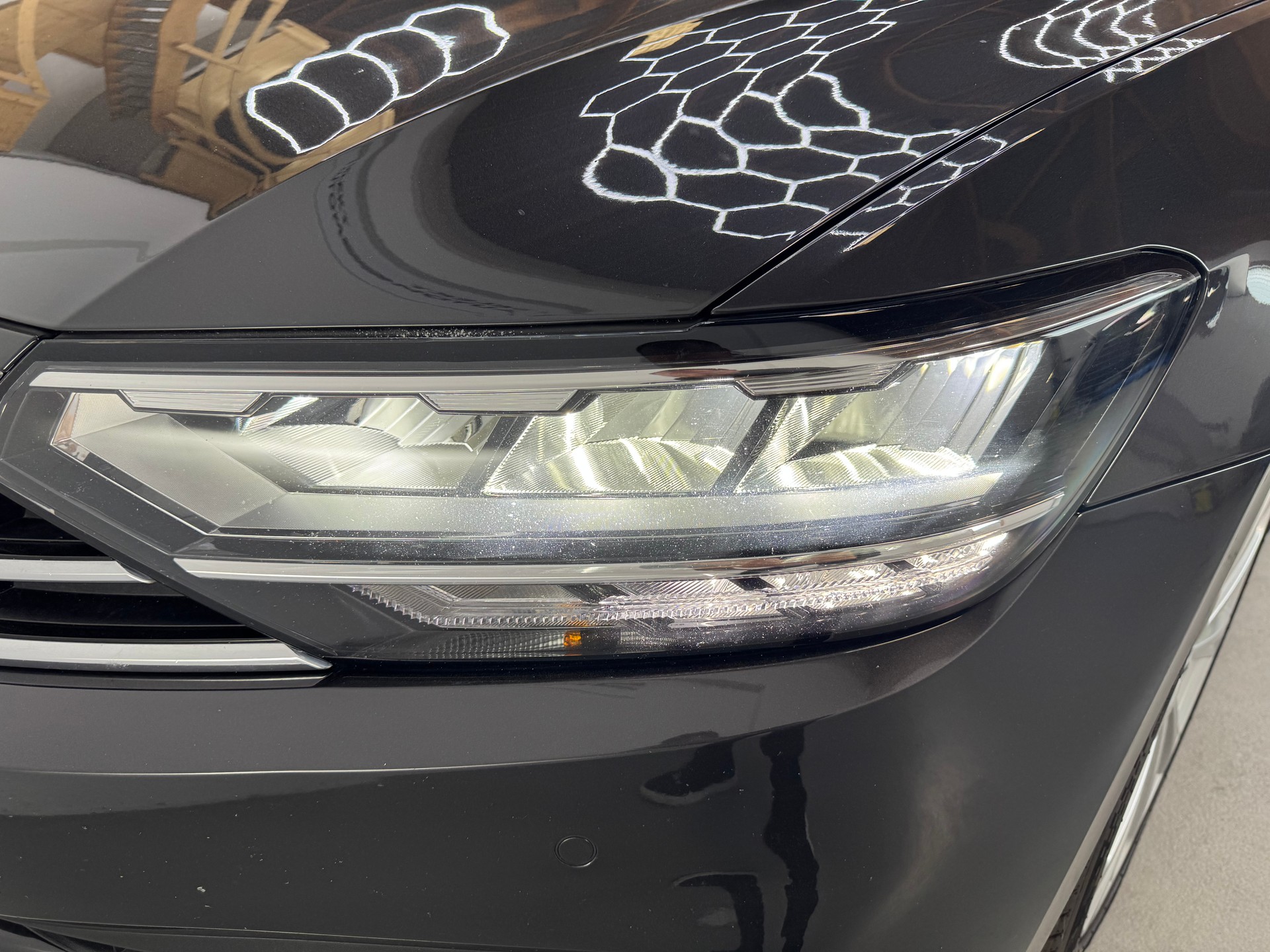 VW Passat 2.0 TDI BMT Elegance 4Motion DSG-image-7