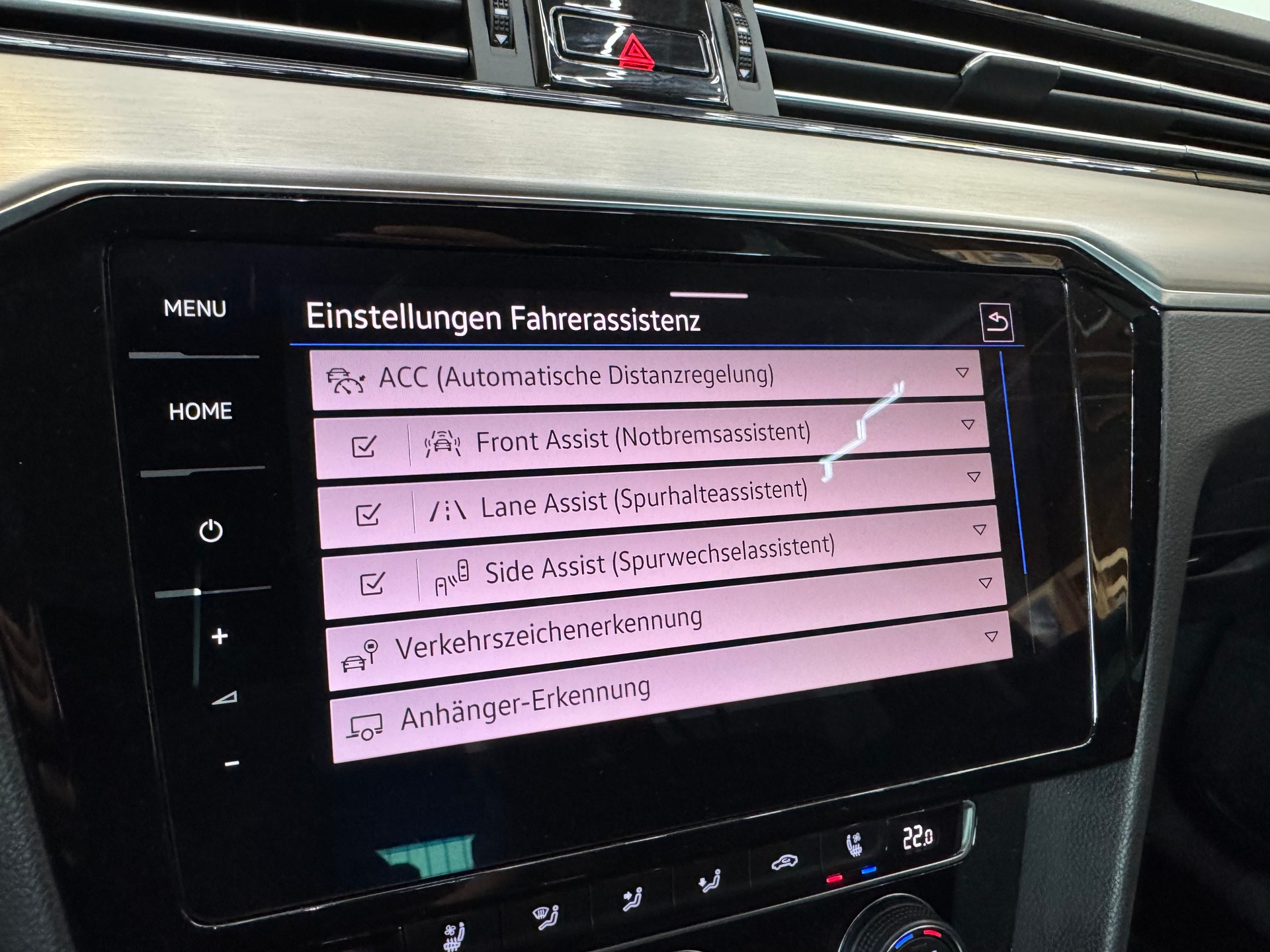 VW Passat 2.0 TDI BMT Elegance 4Motion DSG-image-21