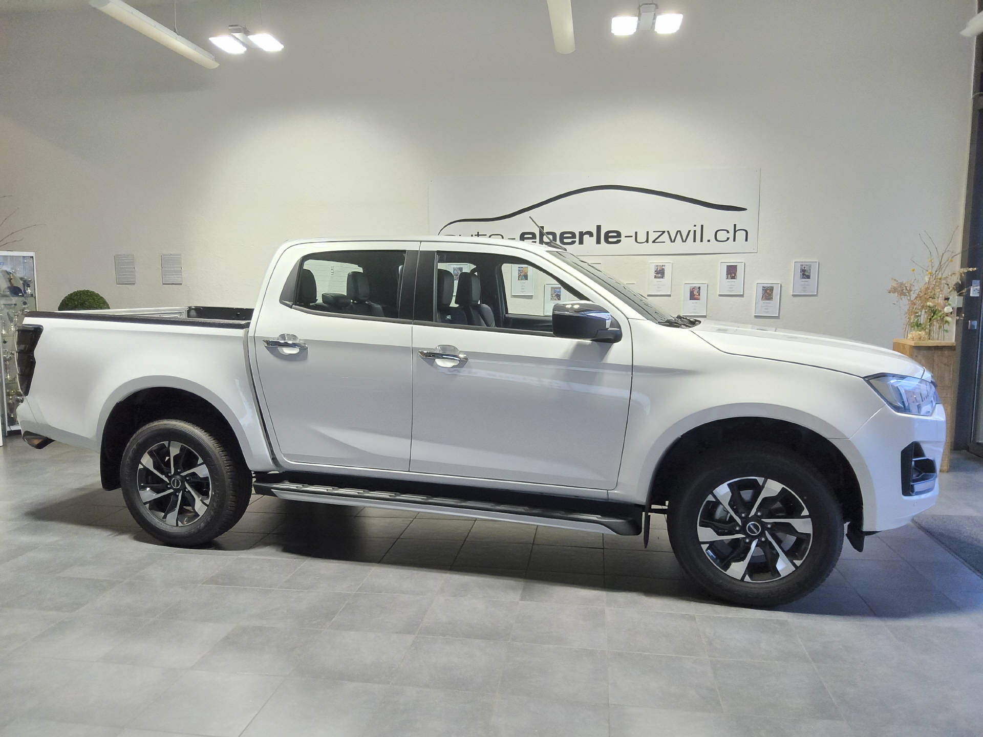 ISUZU D-Max Space Pick-up 2.2 DDi Prestige 4x4-image-0
