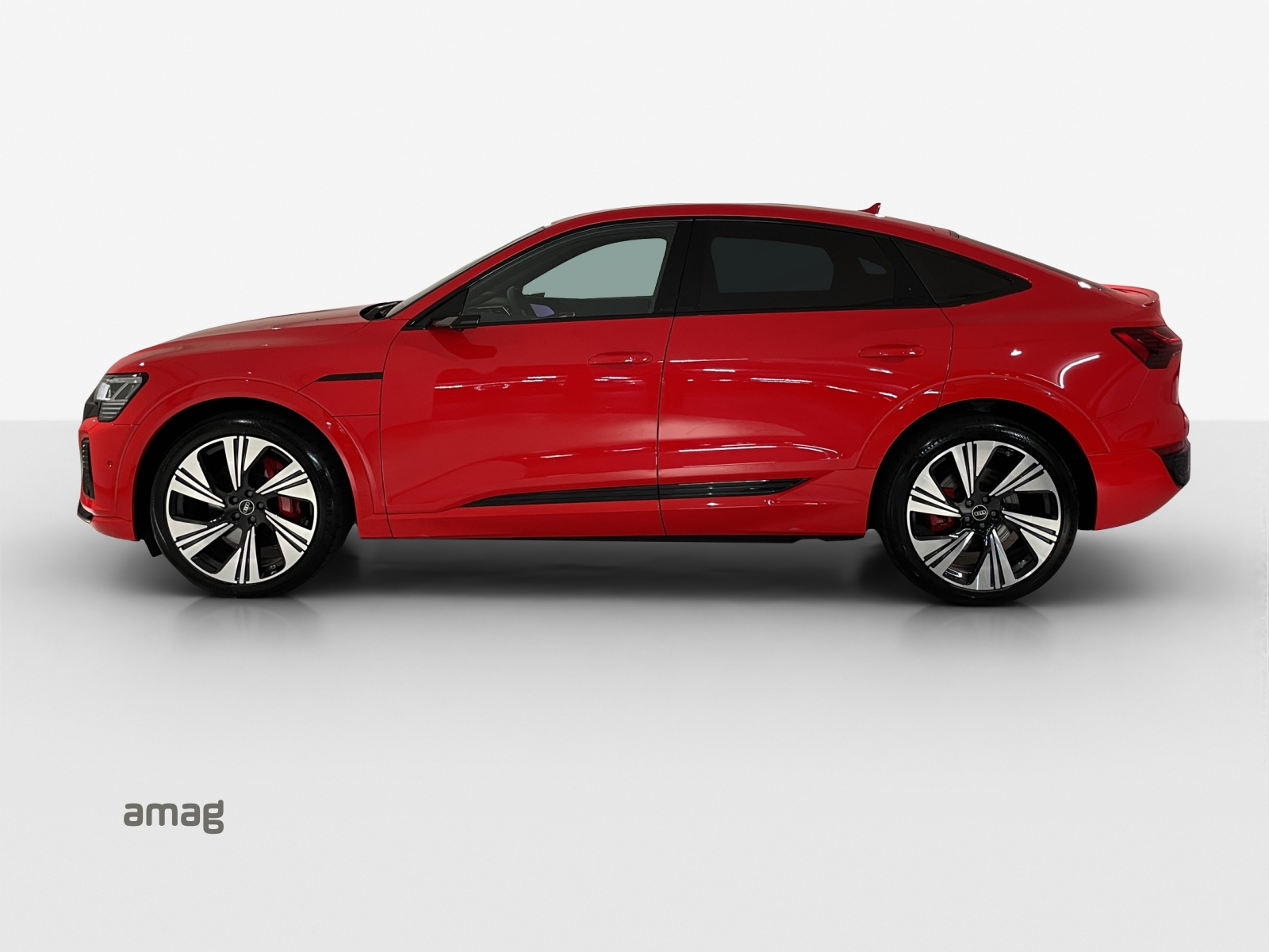 AUDI Q8 Sportback 55 e-tron S line quattro-image-1