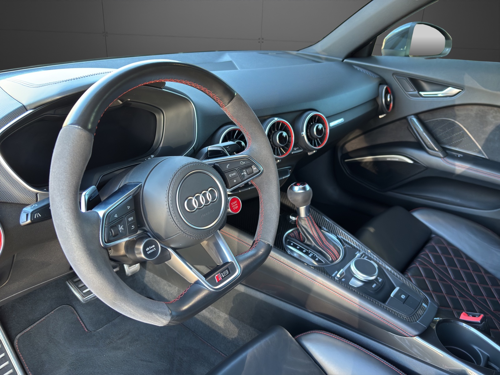 AUDI TT RS Coupé 2.5 TFSI quattro S-tronic-image-3