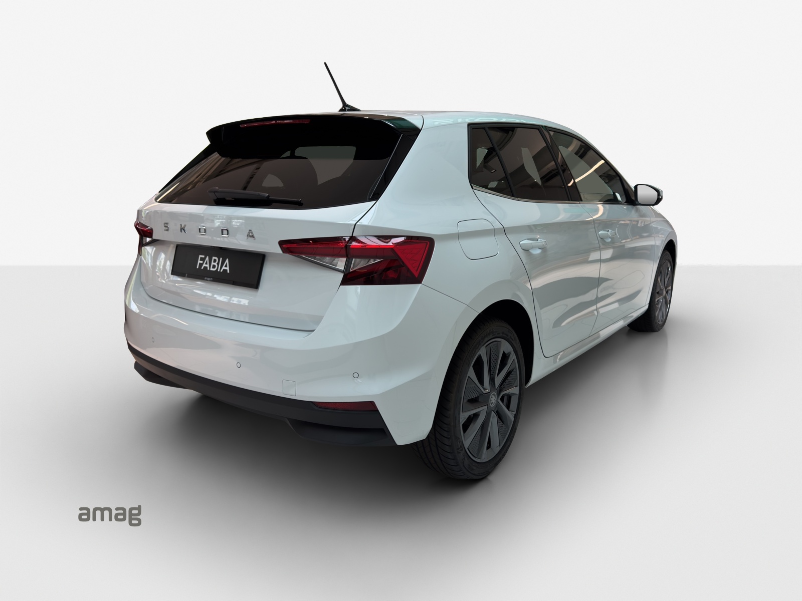 SKODA Fabia 1.5 TSI Dynamic DSG-image-4