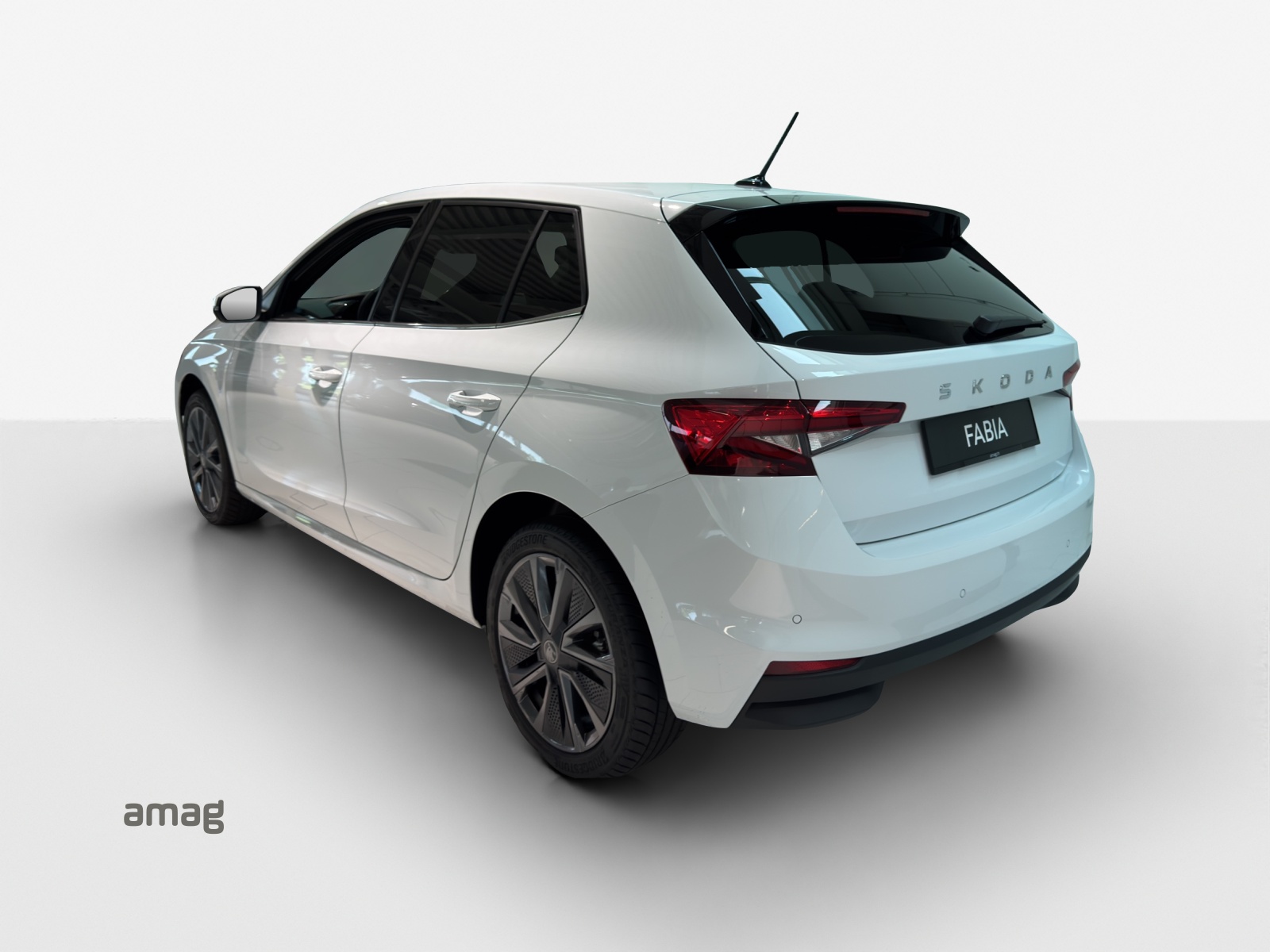 SKODA Fabia 1.5 TSI Dynamic DSG-image-2