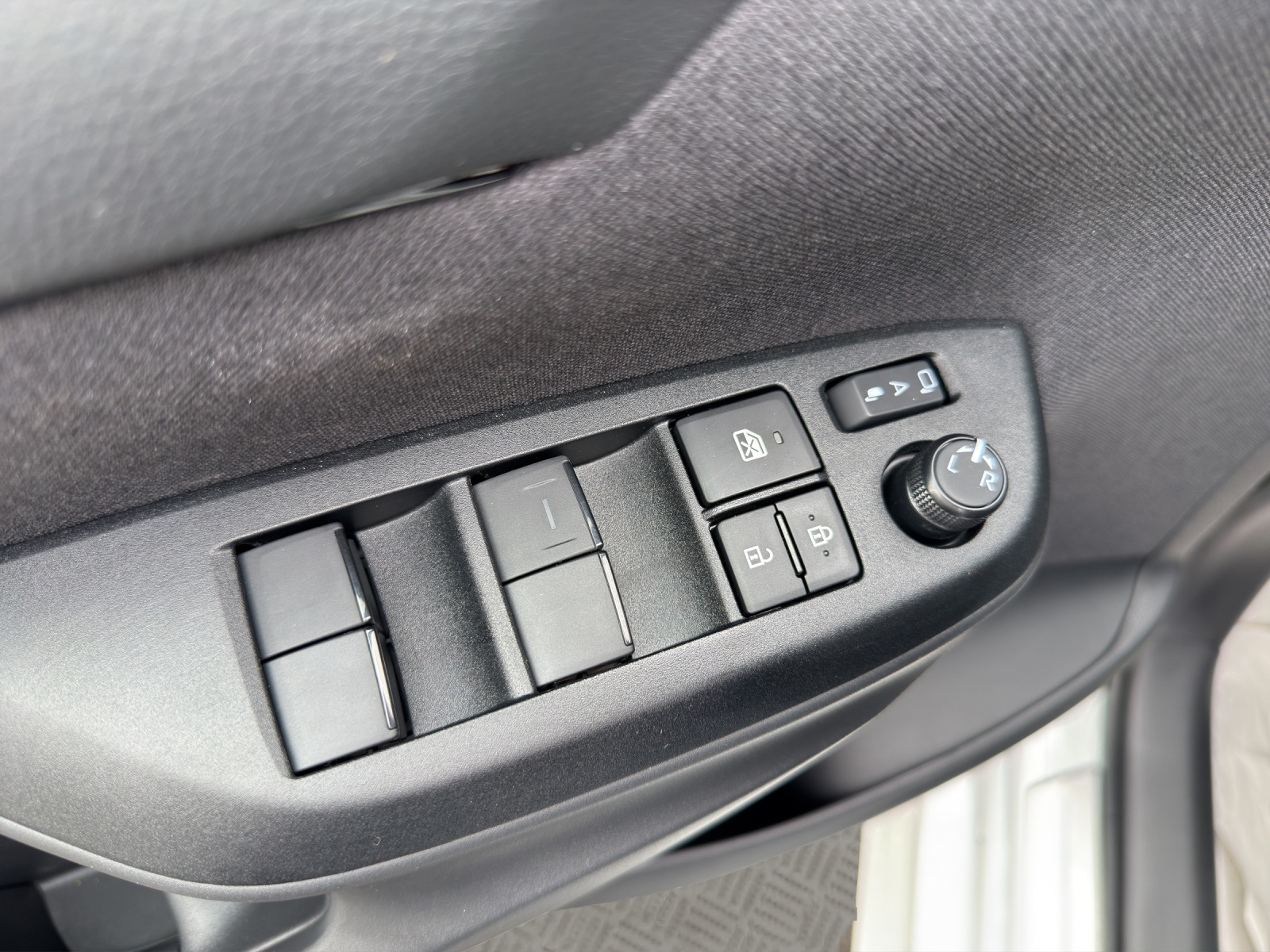 TOYOTA Yaris 1.5 GR Sport e-CVT (10 STÜCK)-image-19