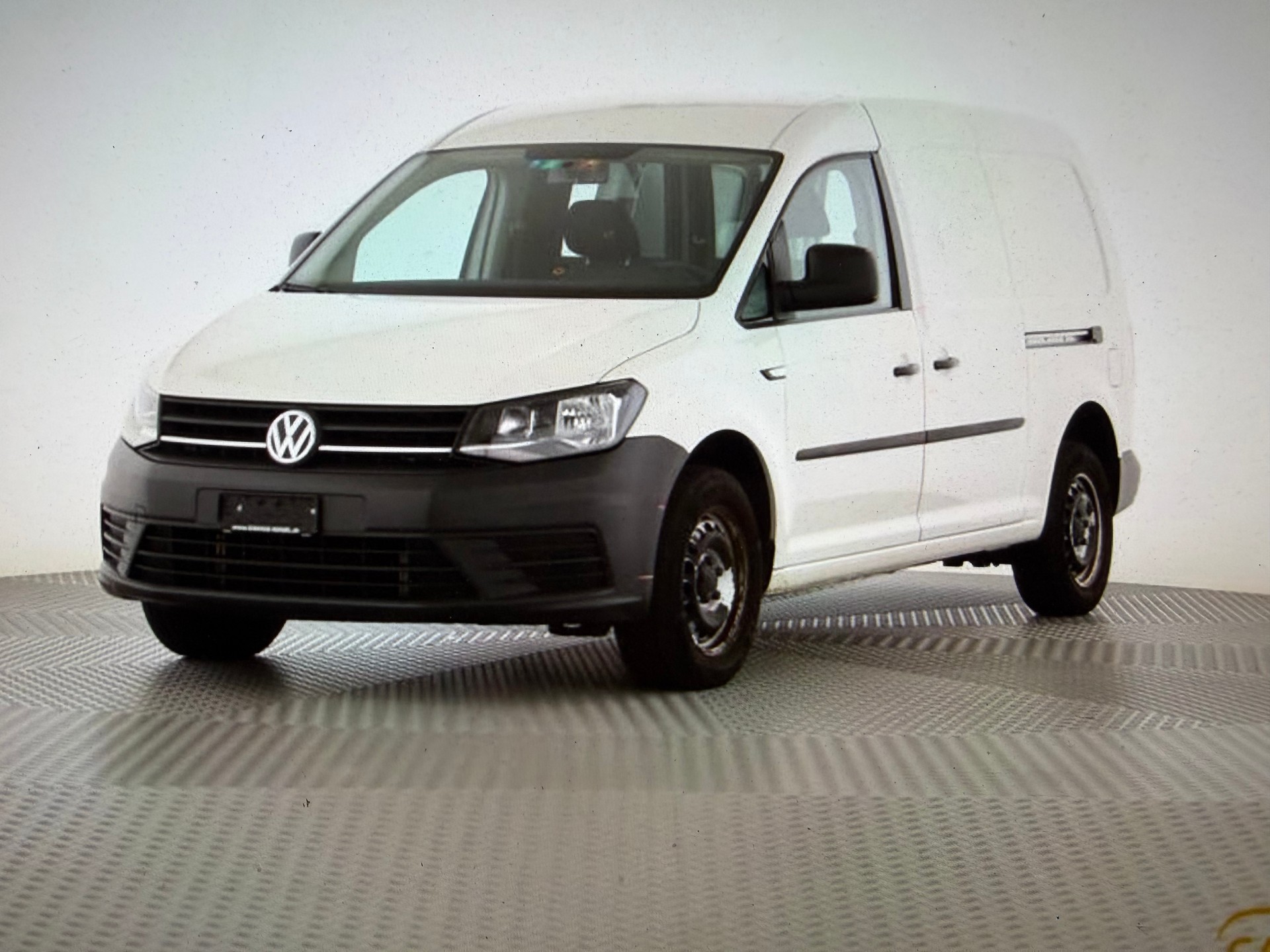 VW Caddy Maxi 2.0TDI BlueMotion Technology-image-0
