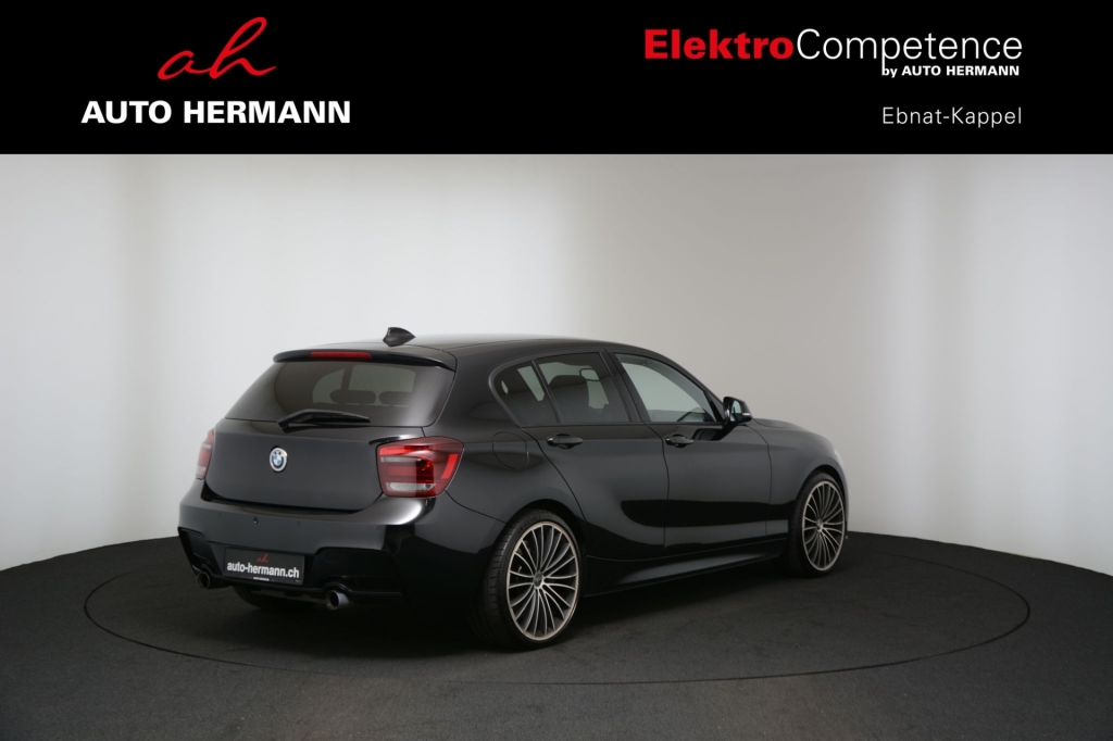 BMW M135i xDrive Steptronic-image-6