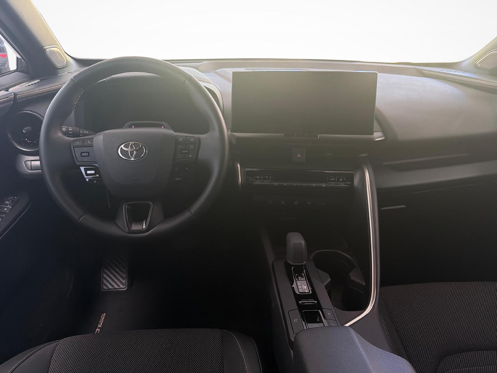 TOYOTA C-HR 2.0 HEV Style 4x4 - Ruote e servizi inclusi-image-8