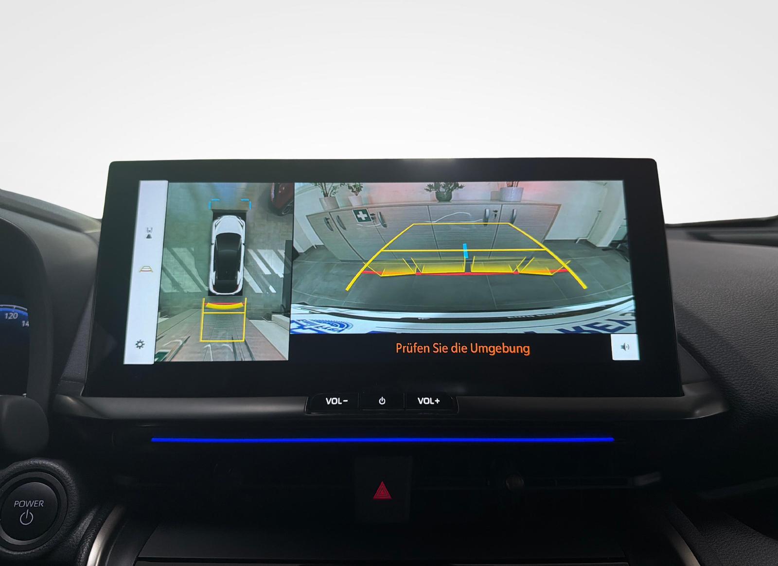 TOYOTA C-HR 2.0 HEV Style 4x4 - Ruote e servizi inclusi-image-15