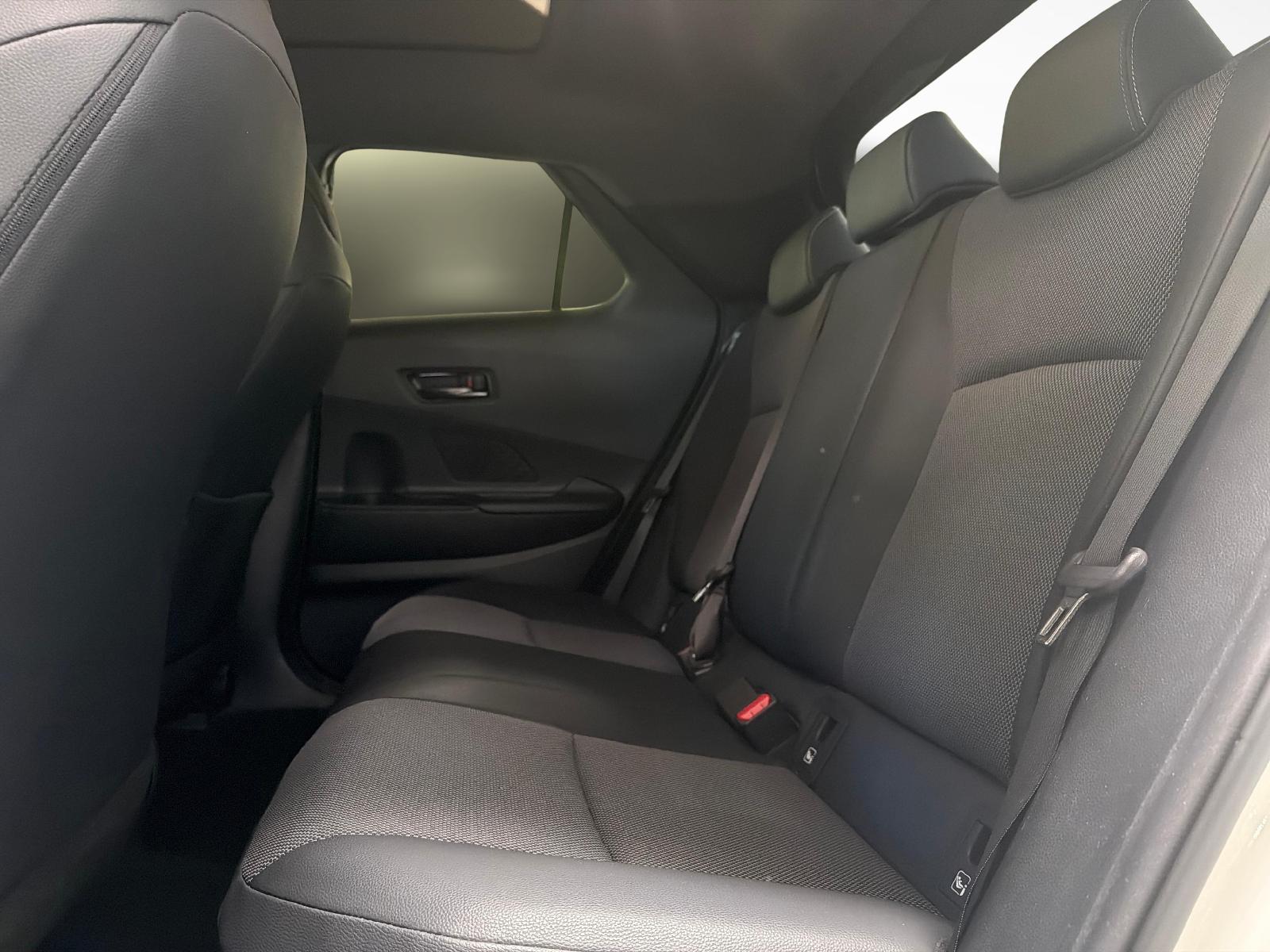 TOYOTA C-HR 2.0 HEV Style 4x4 - Ruote e servizi inclusi-image-11