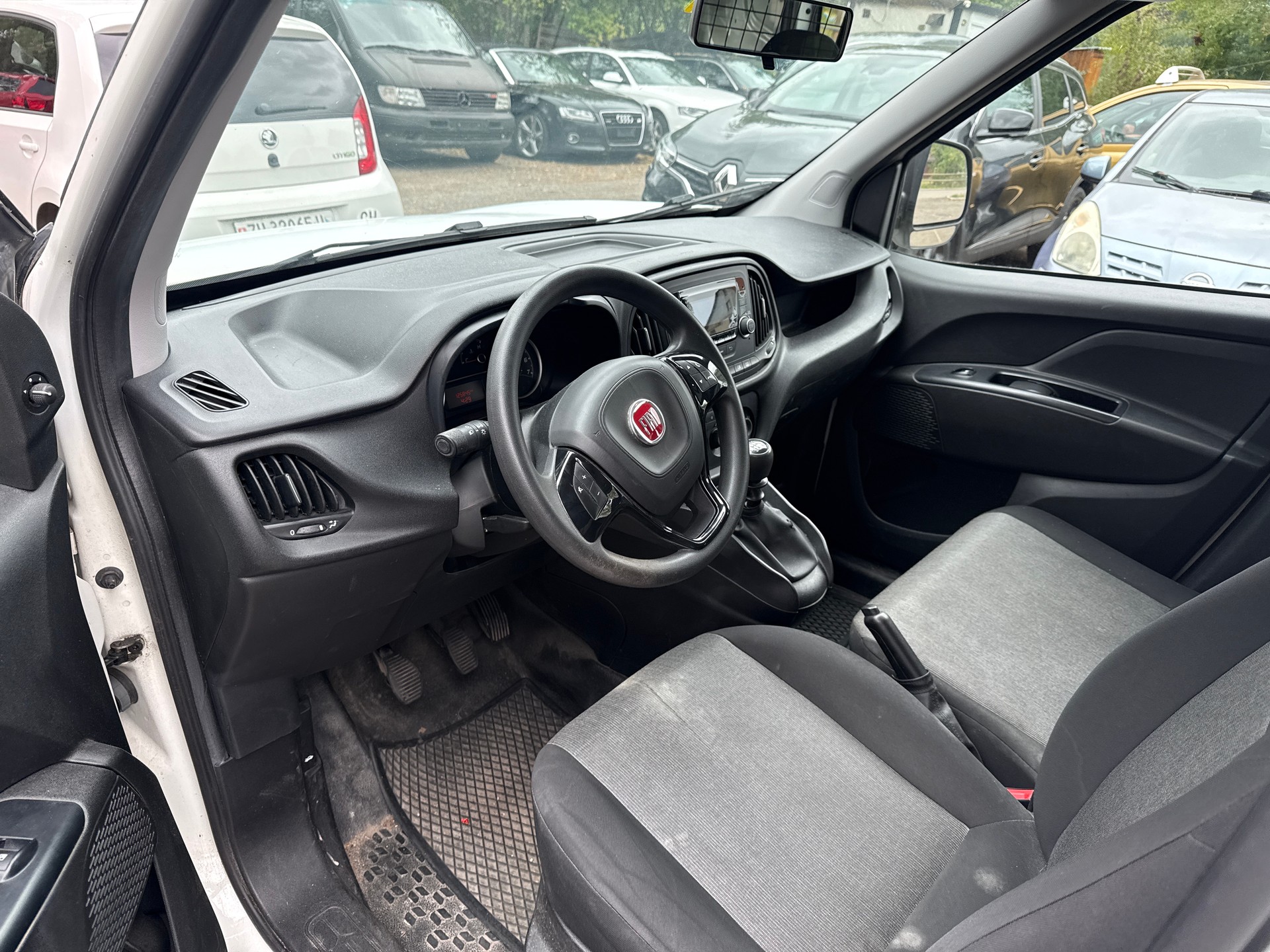 FIAT Doblò 1.4 MPI Cargo Easy Pro-image-6