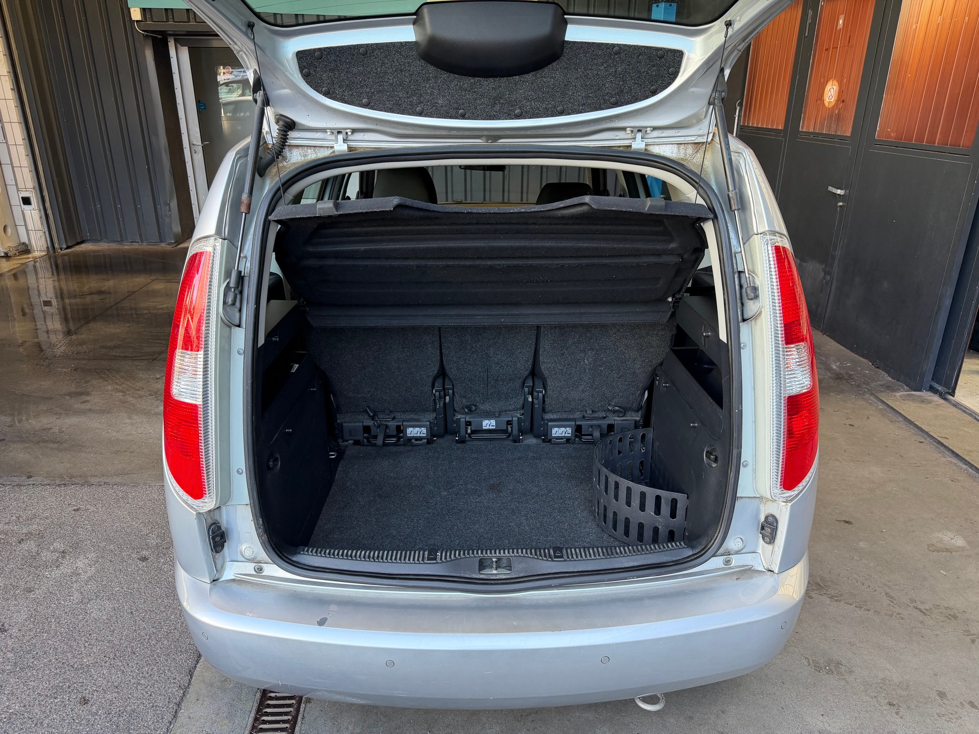 SKODA Roomster 1.2 TSI Ambition DSG-image-9