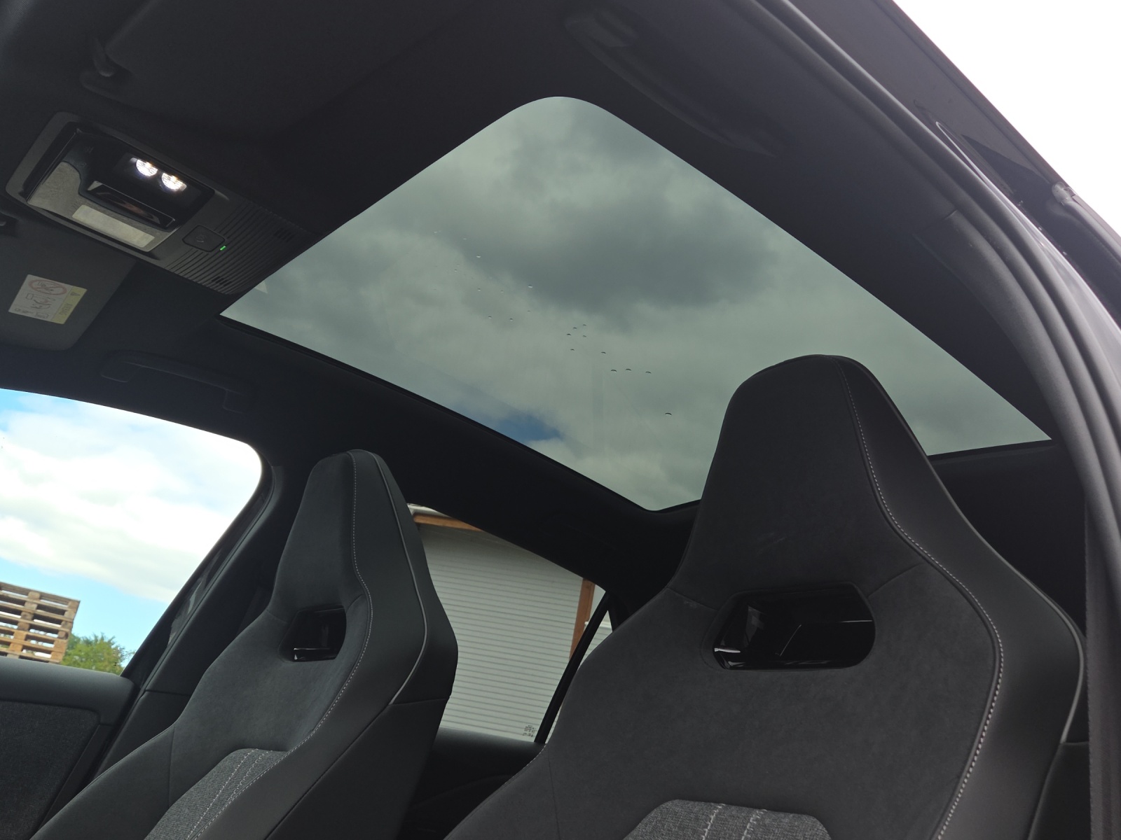 VW ID.3 Neo 79 kWh 231 PS Style-image-12
