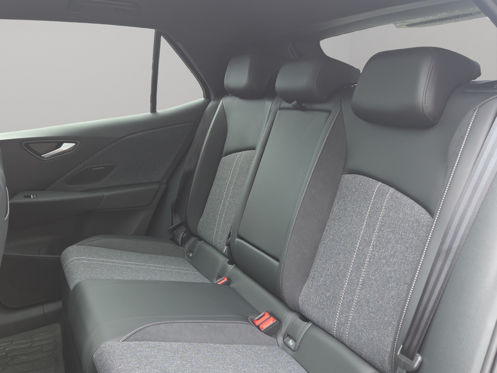VW ID.3 Neo 79 kWh 231 PS Style-image-8