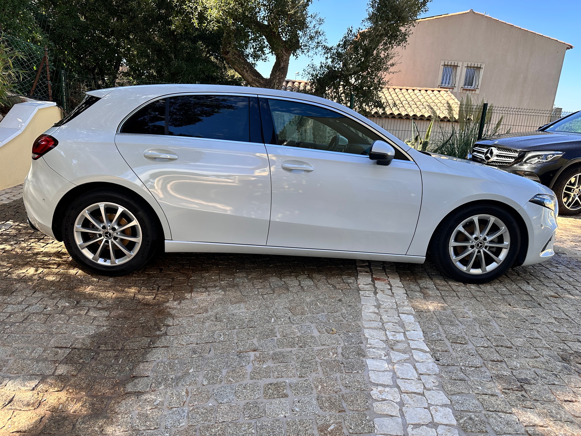 MERCEDES-BENZ A 180 Progressive-image-2