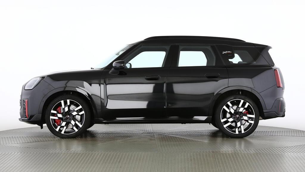 MINI John Cooper Works Countryman ALL4-image-2
