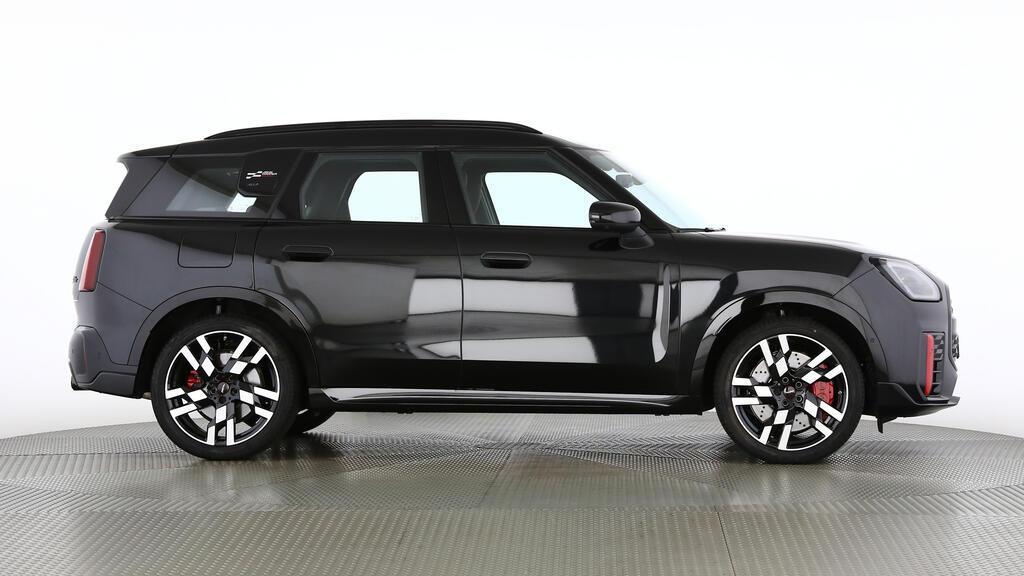MINI John Cooper Works Countryman ALL4-image-1