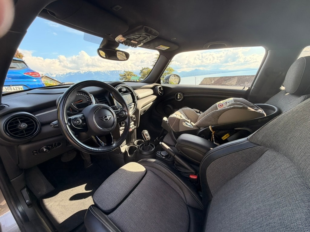 MINI 1.5i Cooper-image-2