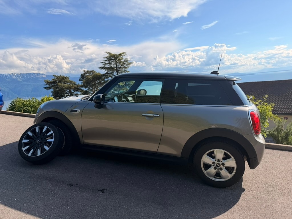 MINI 1.5i Cooper-image-1