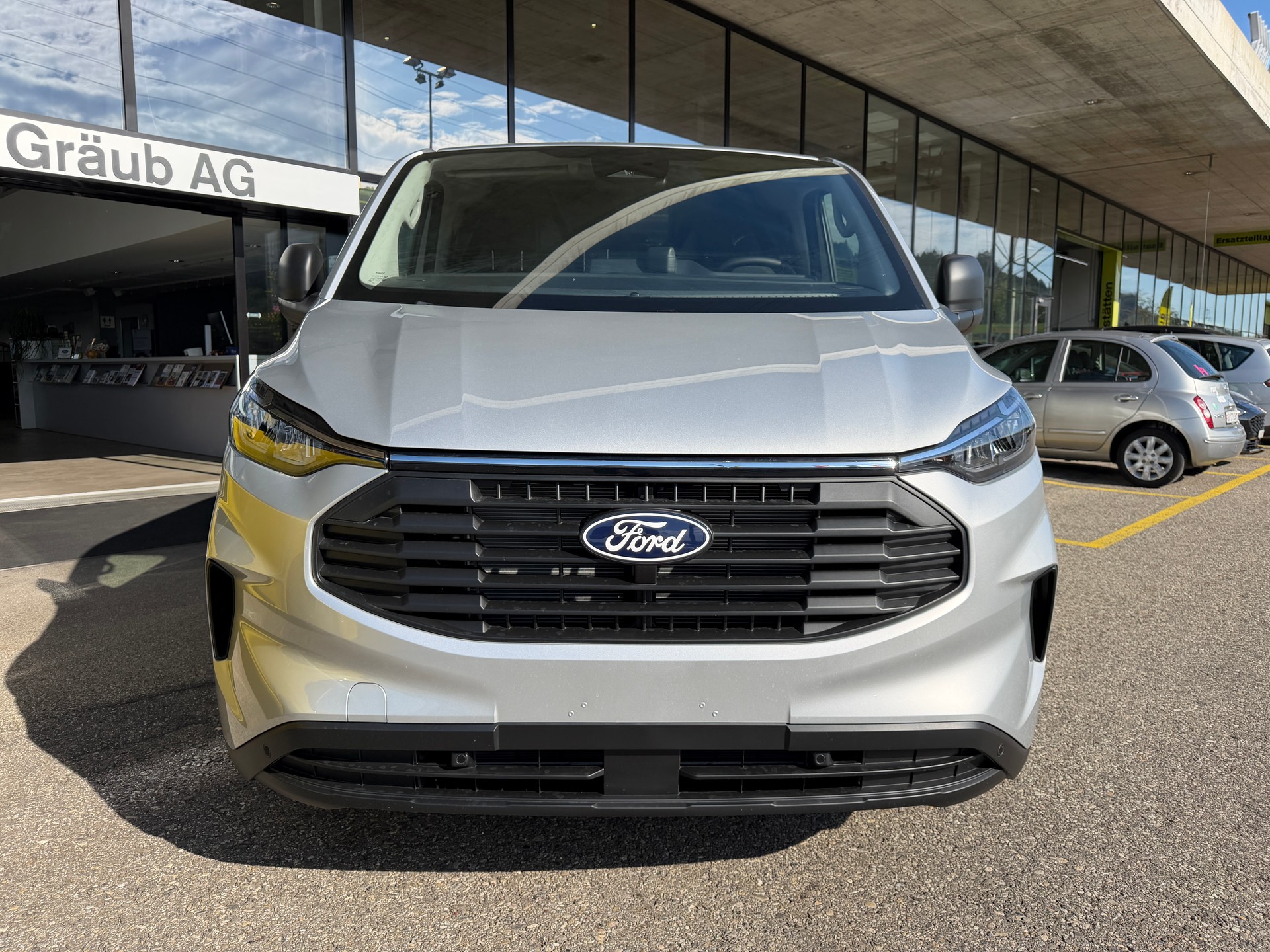 FORD Transit Custom Van 320 L1H1 Trend Automat-image-1