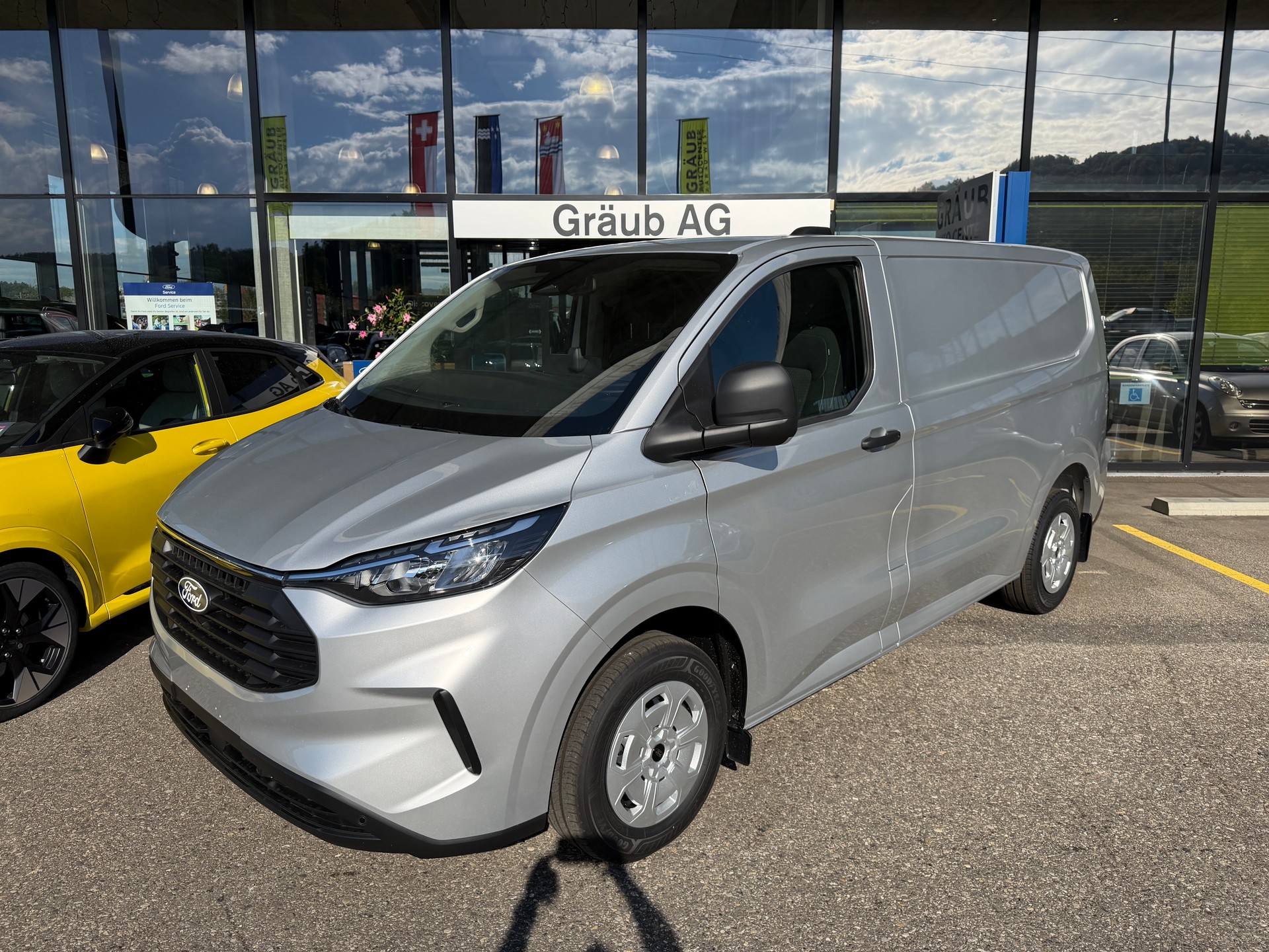 FORD Transit Custom Van 320 L1H1 Trend Automat-image-3