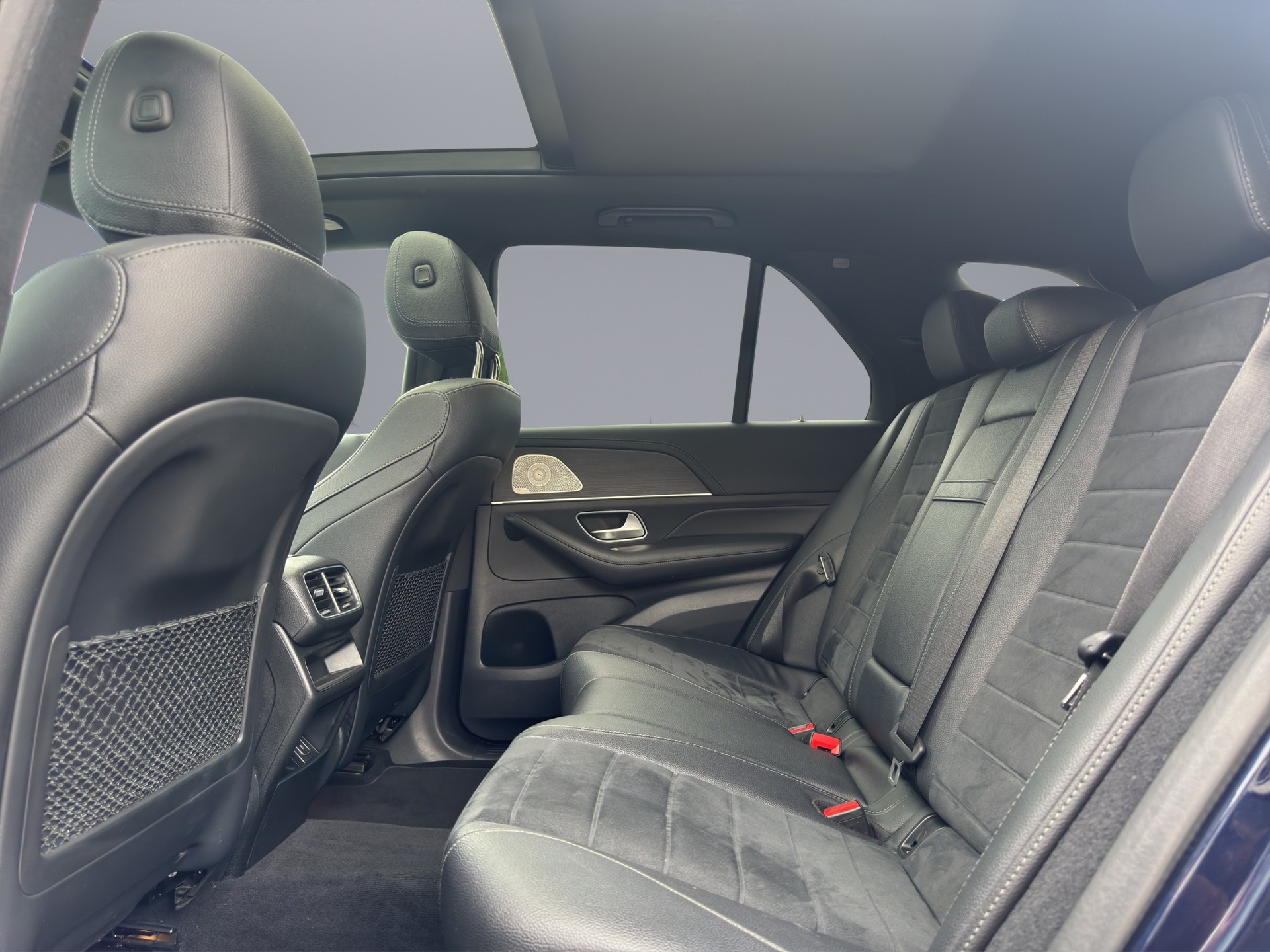 MERCEDES-BENZ GLE 450 AMG Line 4matic-image-11