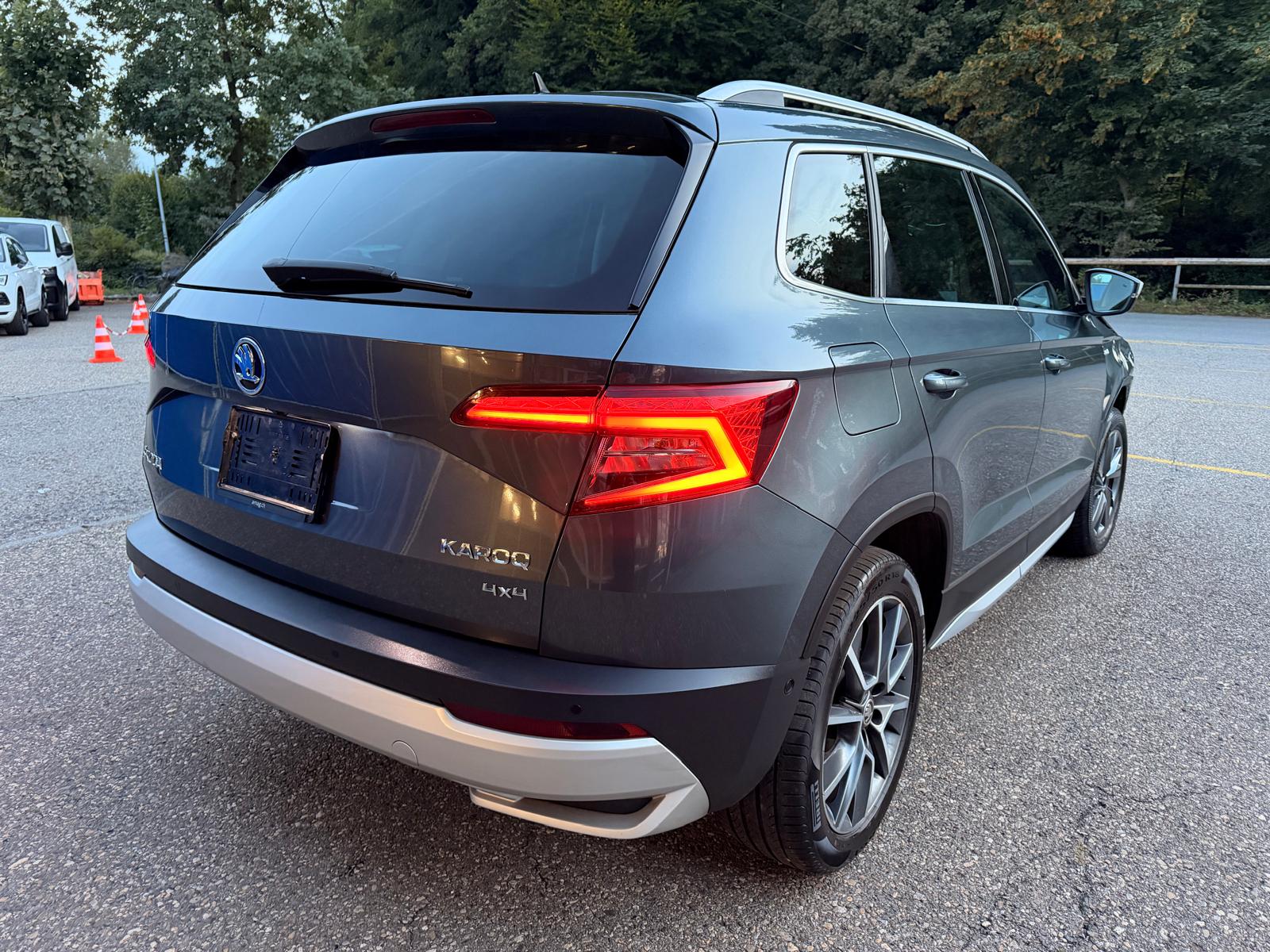 SKODA Karoq 1.5 TSI ACT Scout 4x4 DSG-image-3