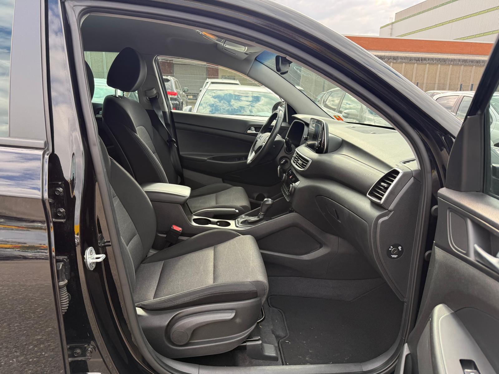 HYUNDAI Tucson 1.6 T-GDi Amplia 4WD-image-8
