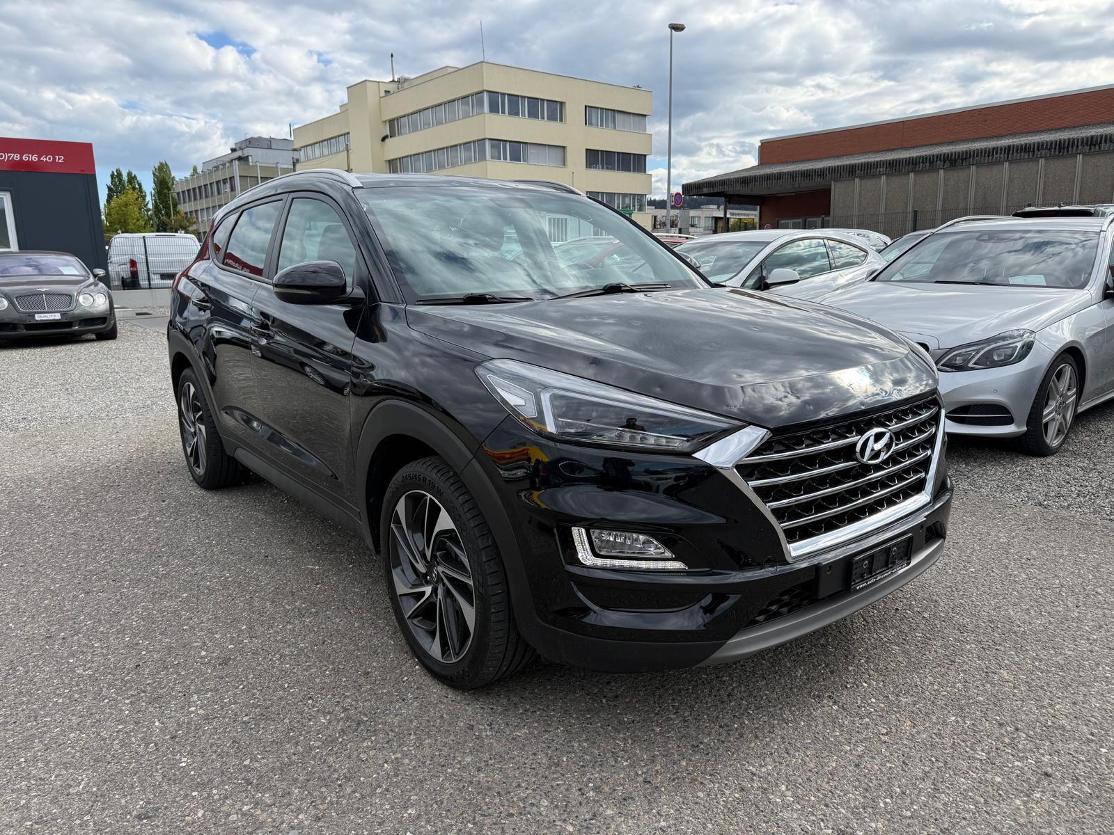 HYUNDAI Tucson 1.6 T-GDi Amplia 4WD-image-2
