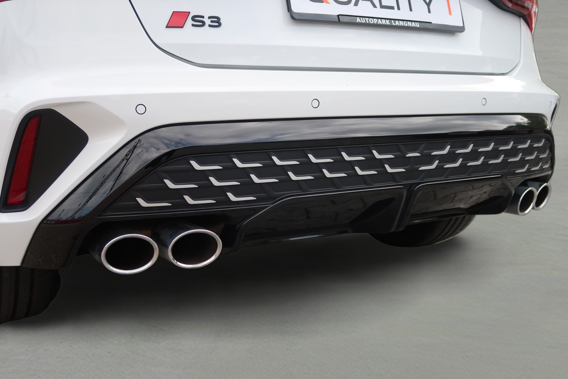 AUDI S3 Sportback TFSI quattro S-tronic-image-7
